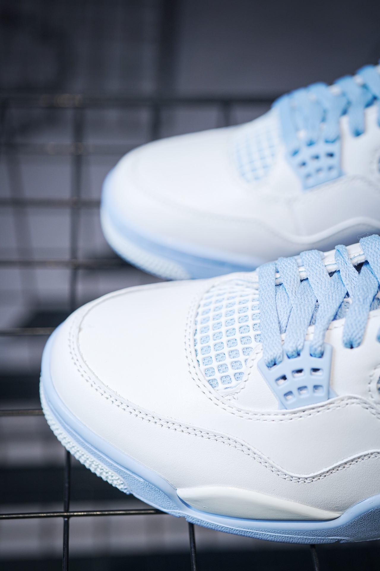 Air Jordan 4 "ALUMINUM" White Blue Small Flower