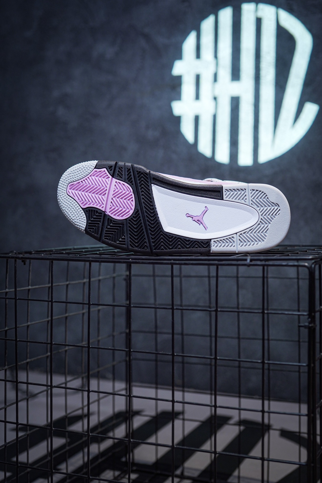 Air Jordan 4 'Orchid' Pink and Black