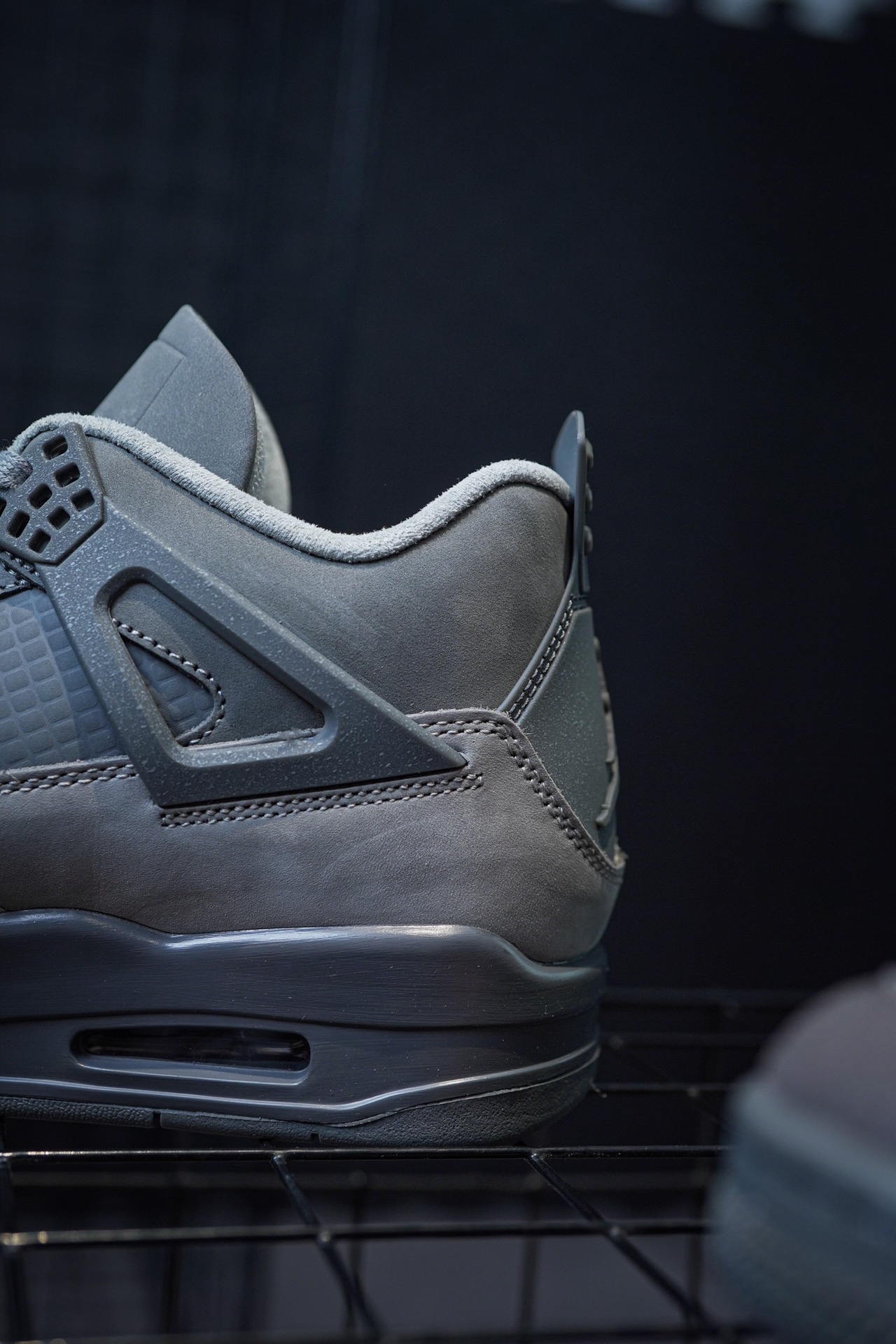 Air Jordan 4 'Smoke Grey' Black and Grey