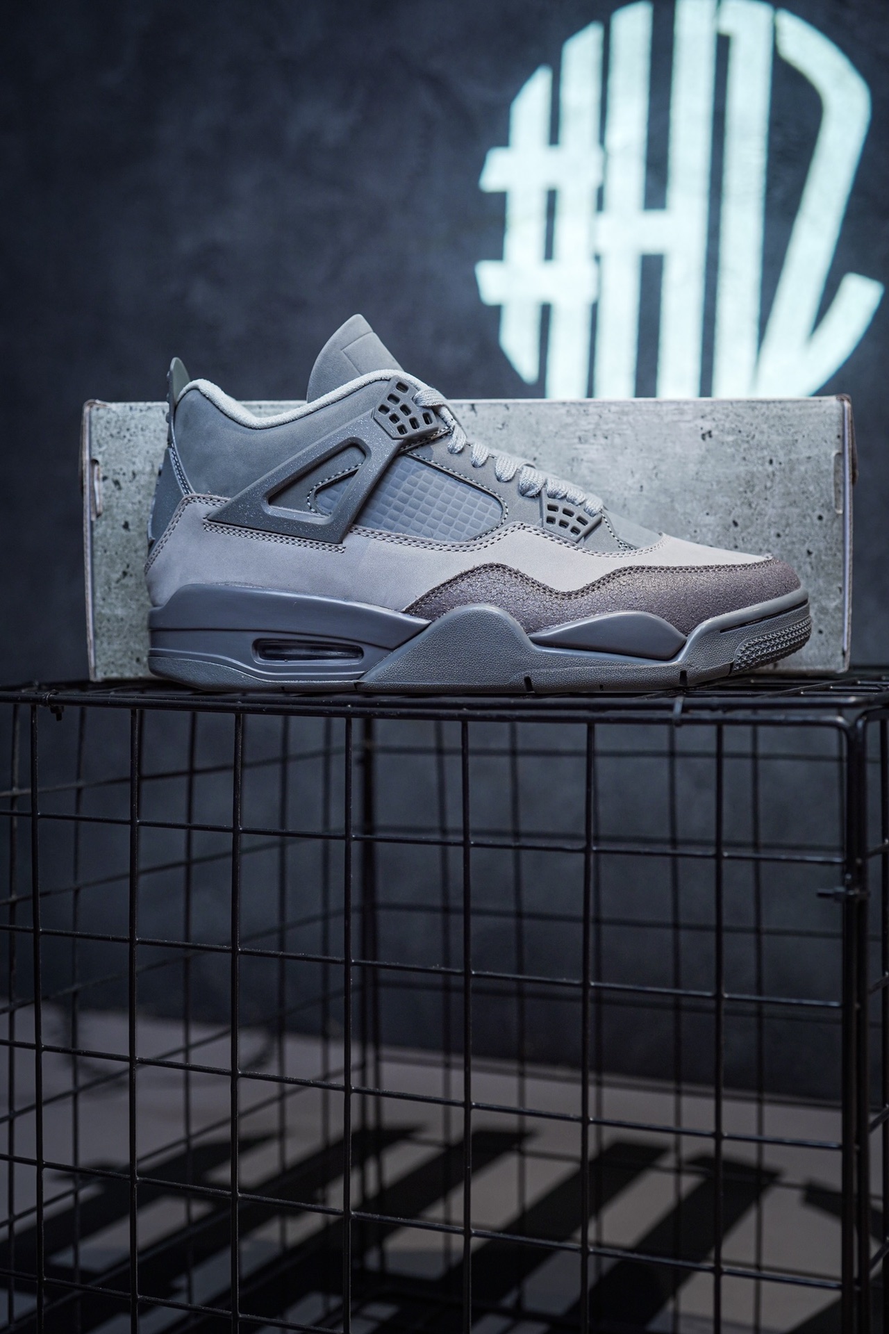 Air Jordan 4 'Smoke Grey' Black and Grey
