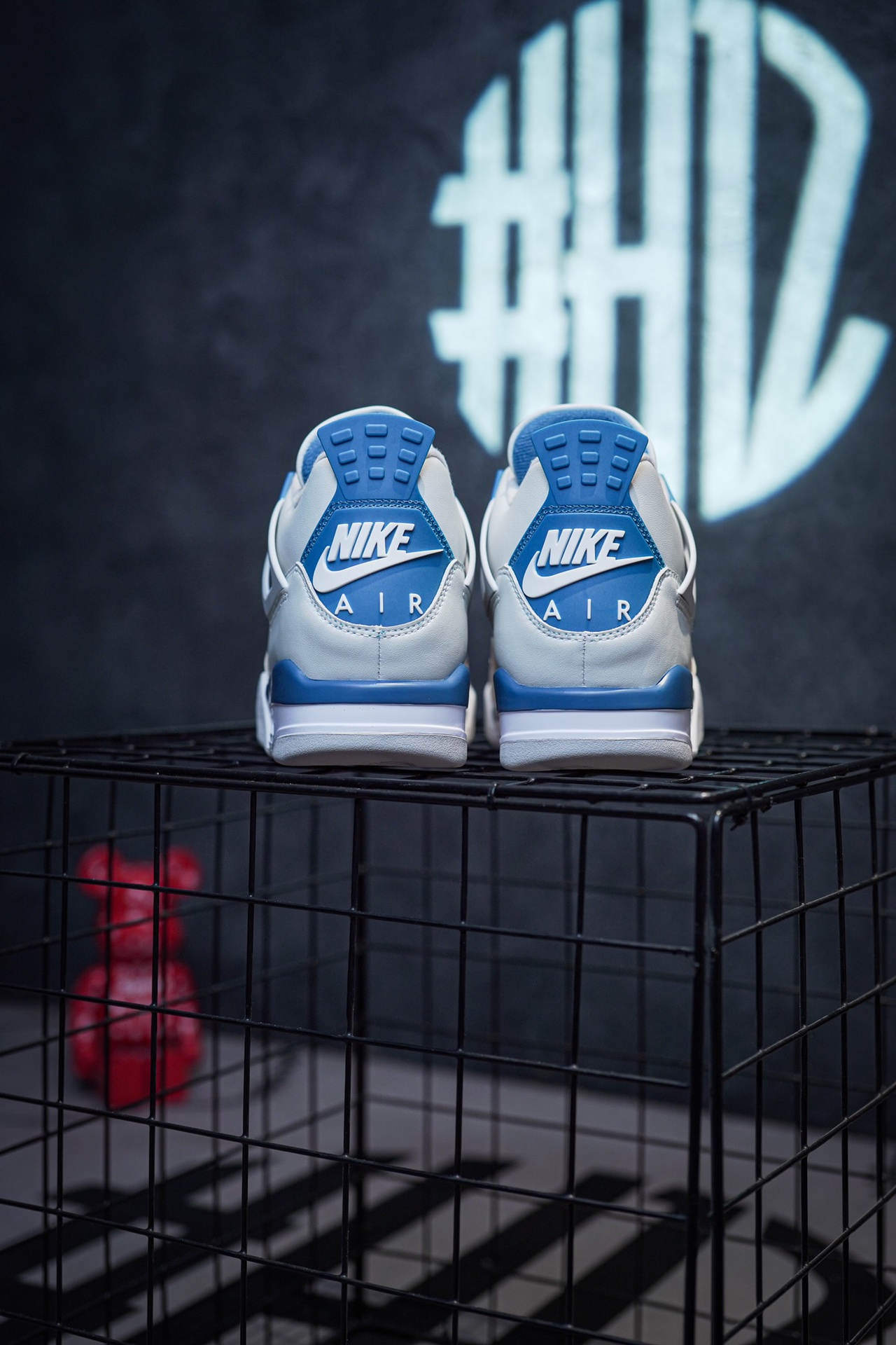 Air Jordan 4 'Military Blue' White and Blue