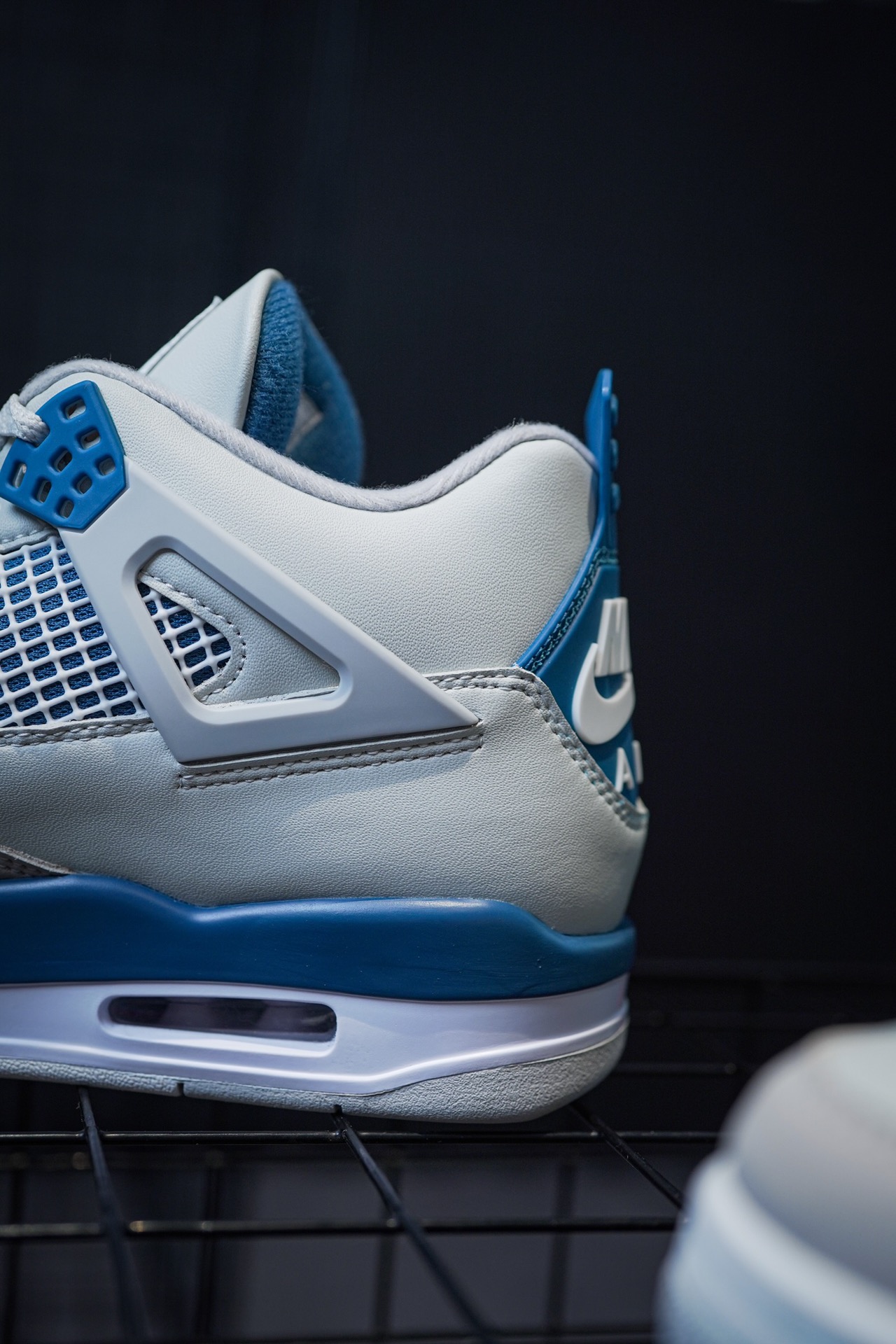 Air Jordan 4 'Military Blue' White and Blue