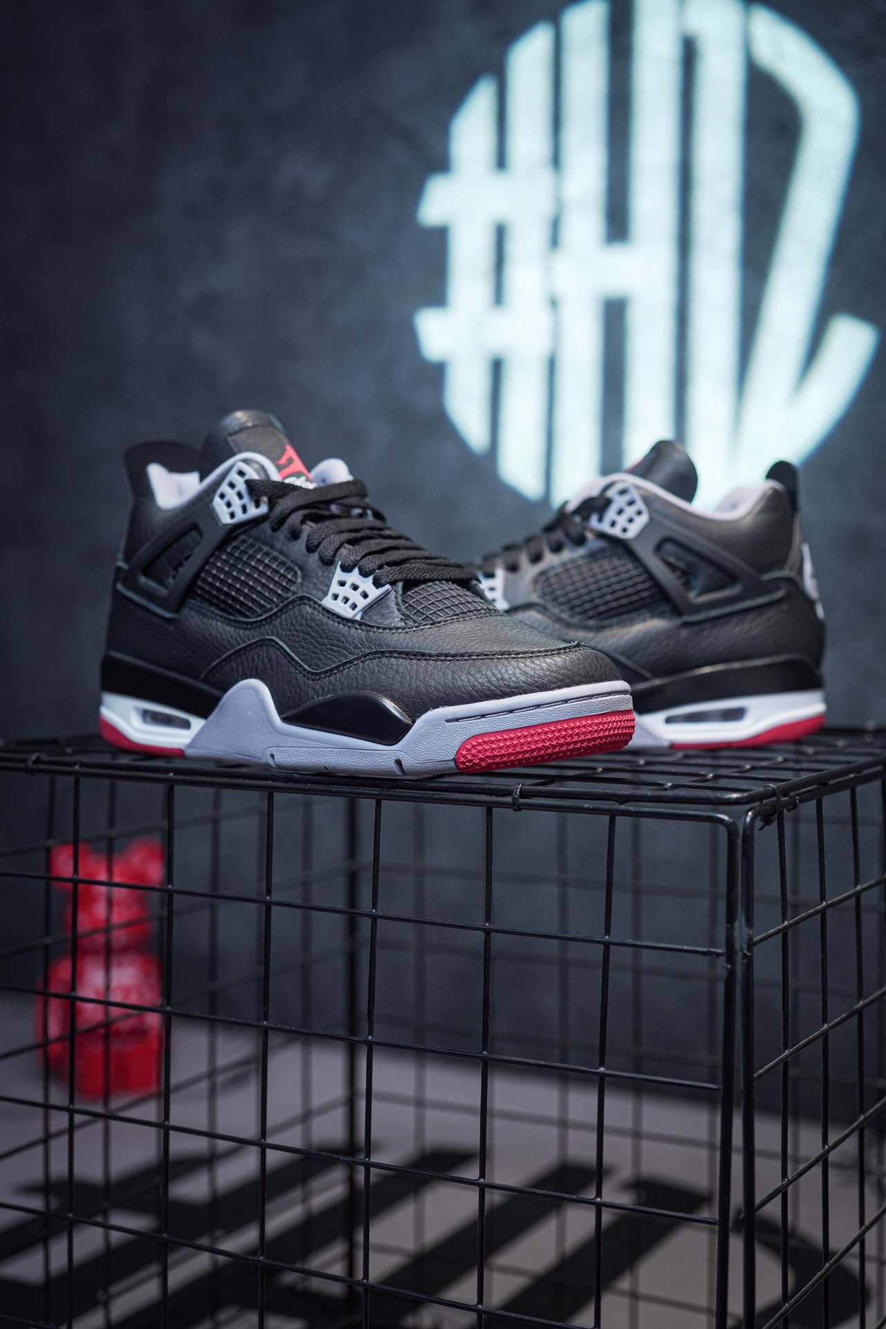 Air Jordan 4 'Bred Reimagined' black and red leather 2024