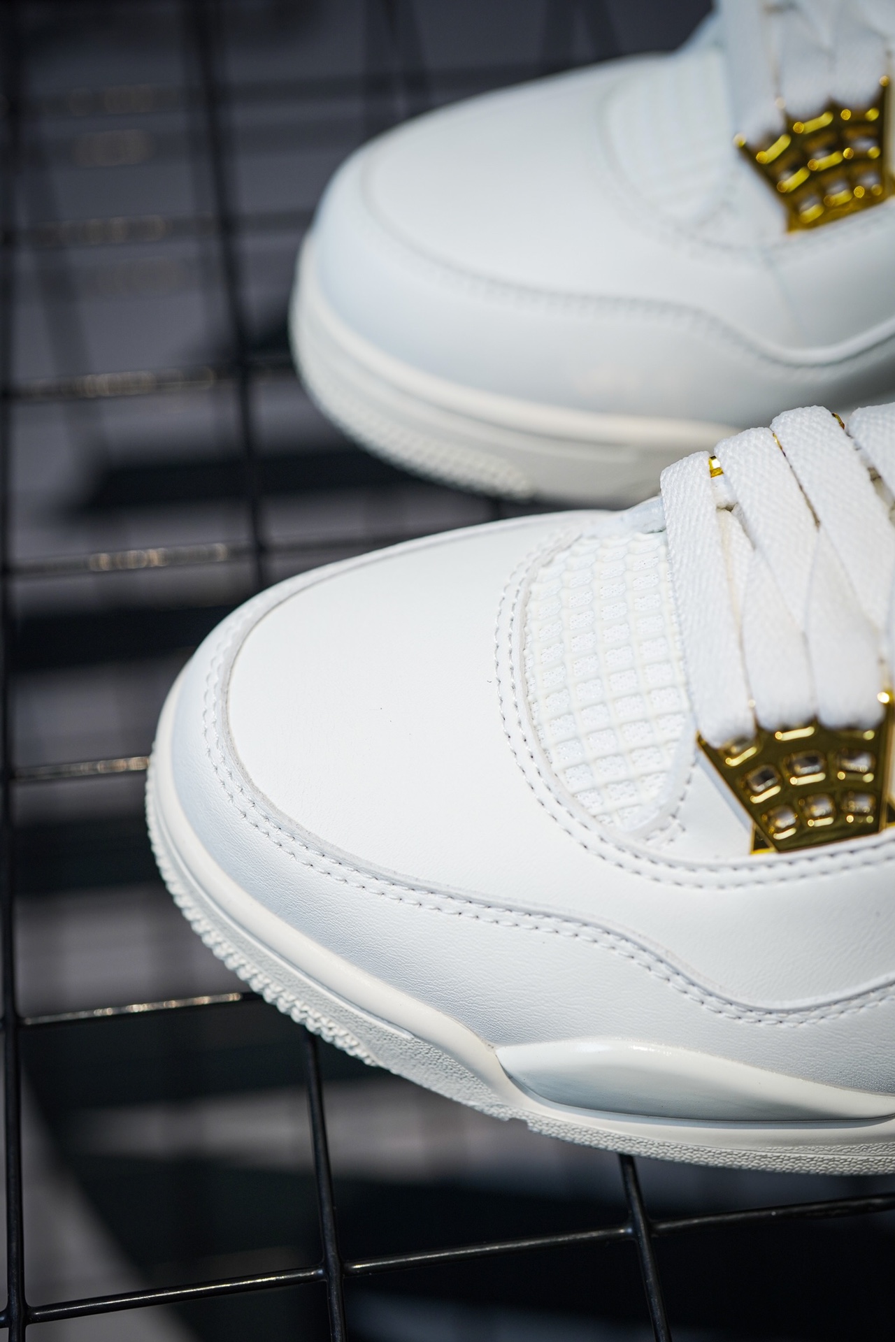 Air Jordan 4 'Metallic Gold' Cream White with Gold Buckle