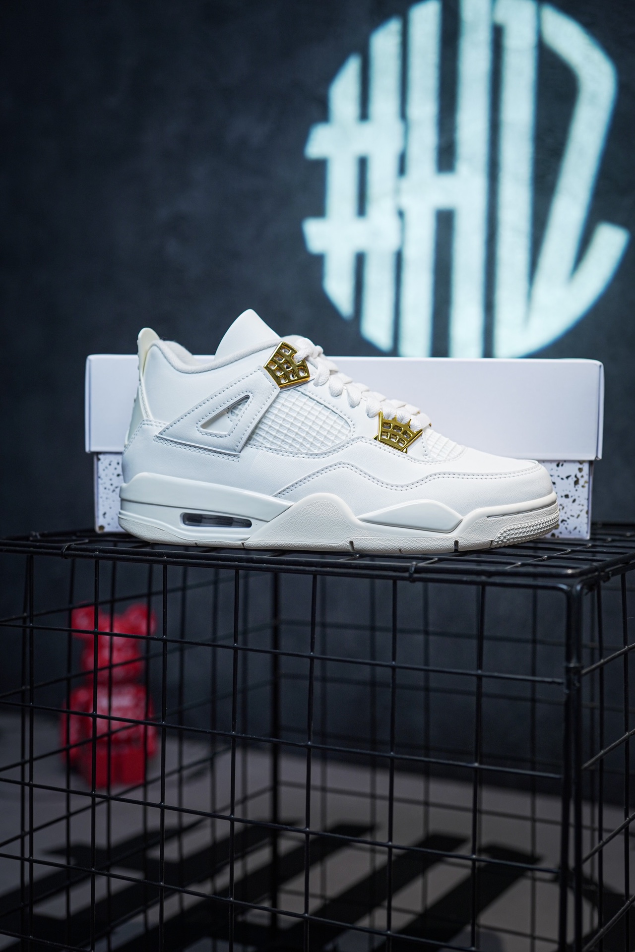 Air Jordan 4 'Metallic Gold' Cream White with Gold Buckle
