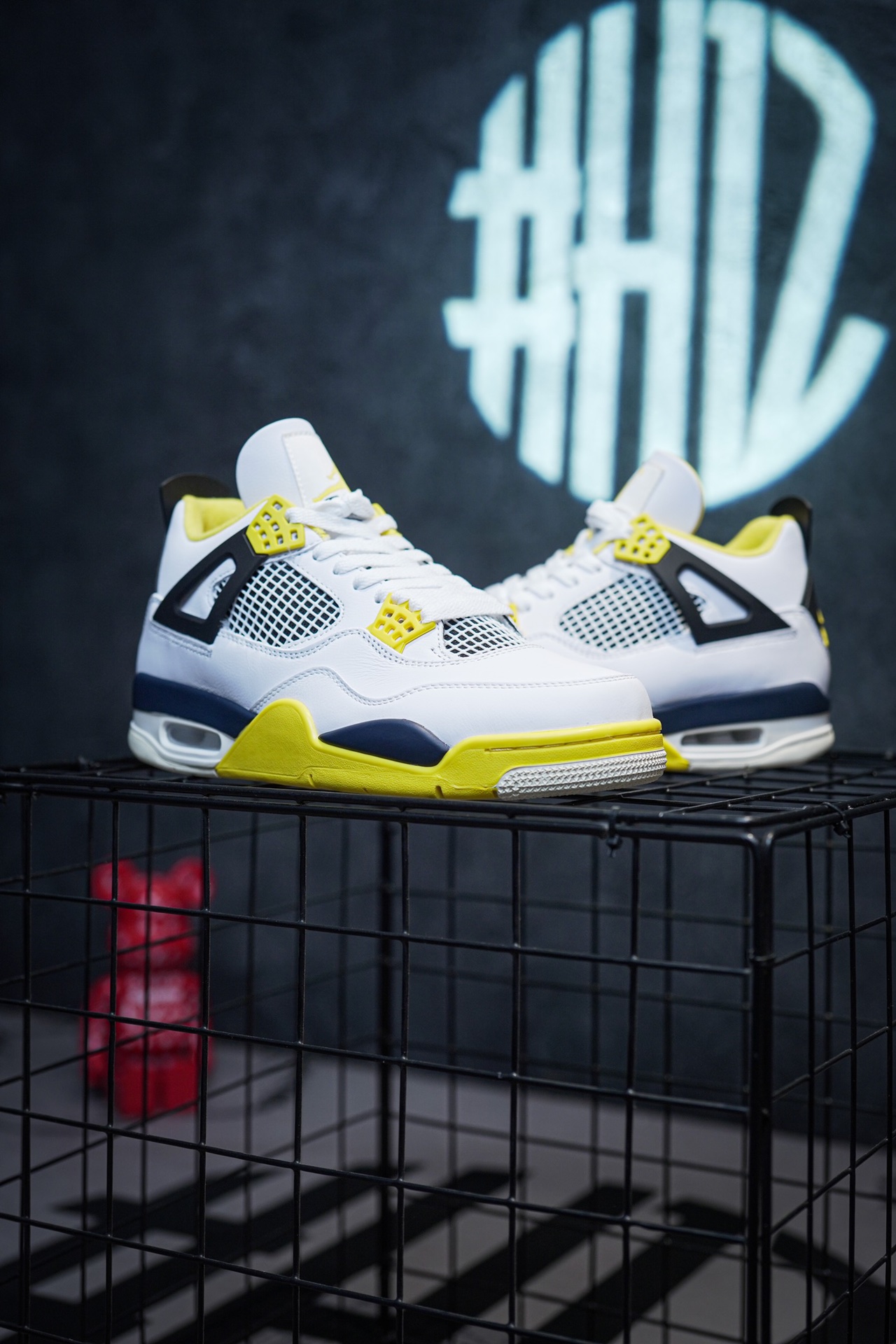Air Jordan 4 'Vivid Sulfur' White Yellow