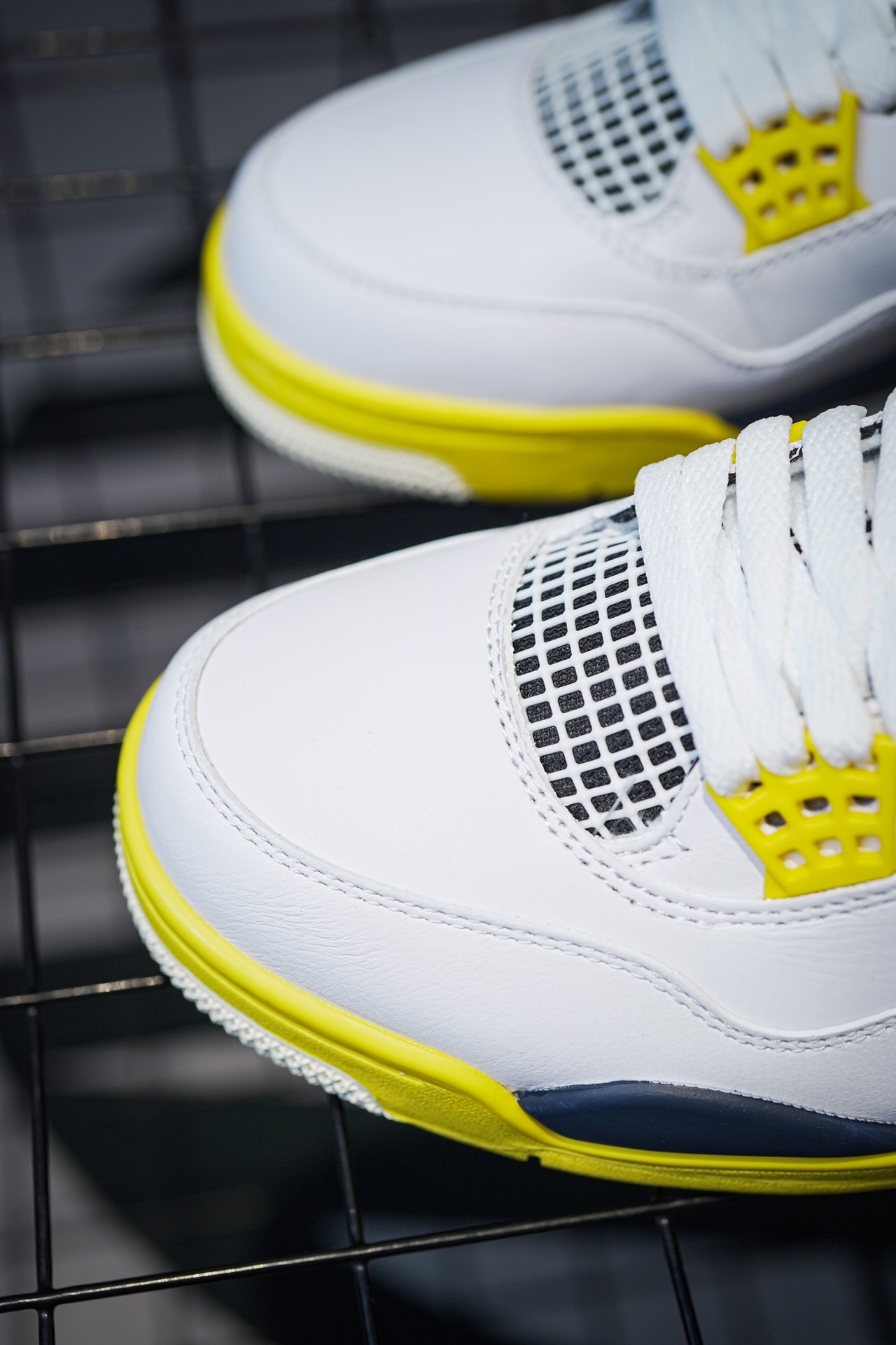 Air Jordan 4 'Vivid Sulfur' White Yellow