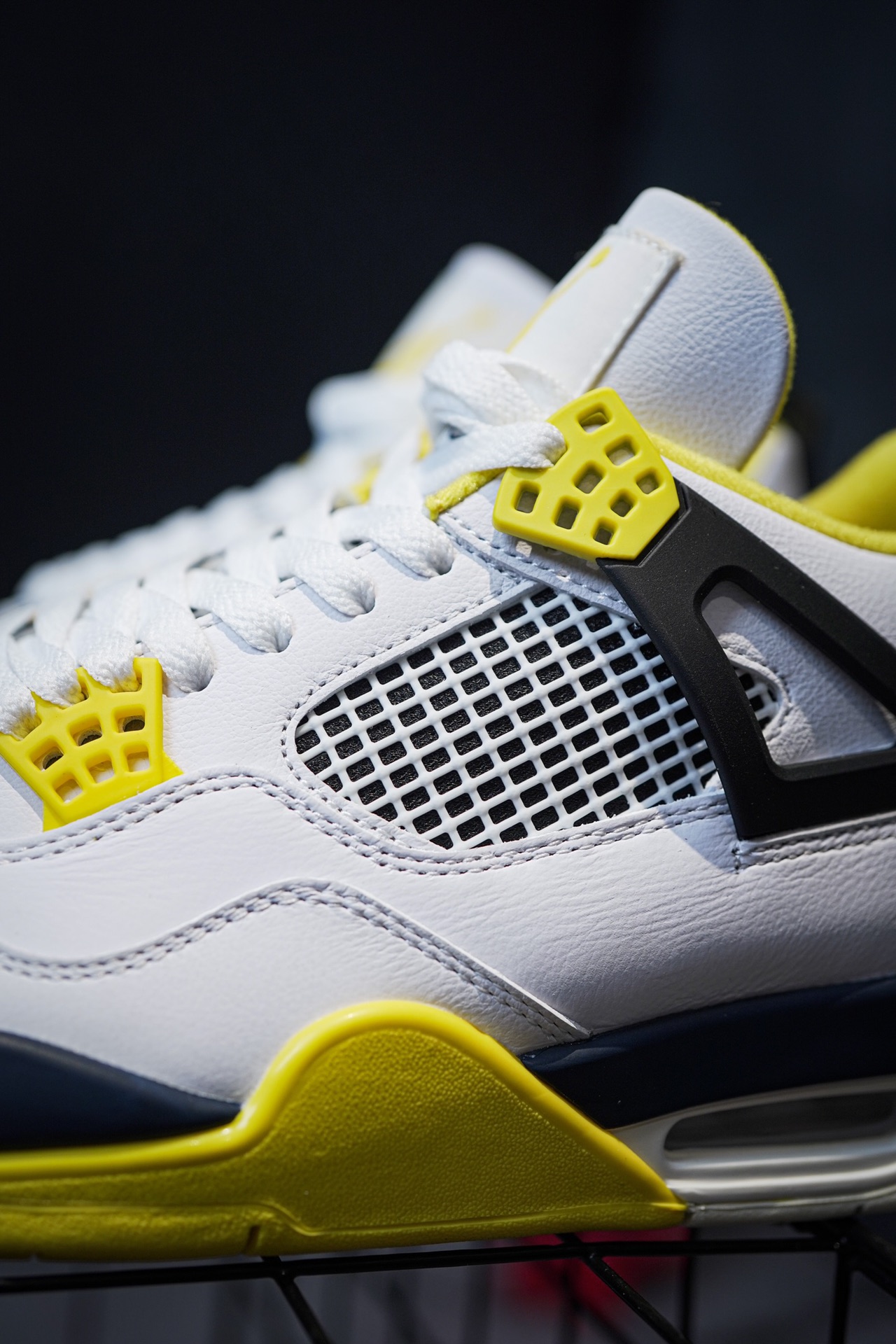 Air Jordan 4 'Vivid Sulfur' White Yellow