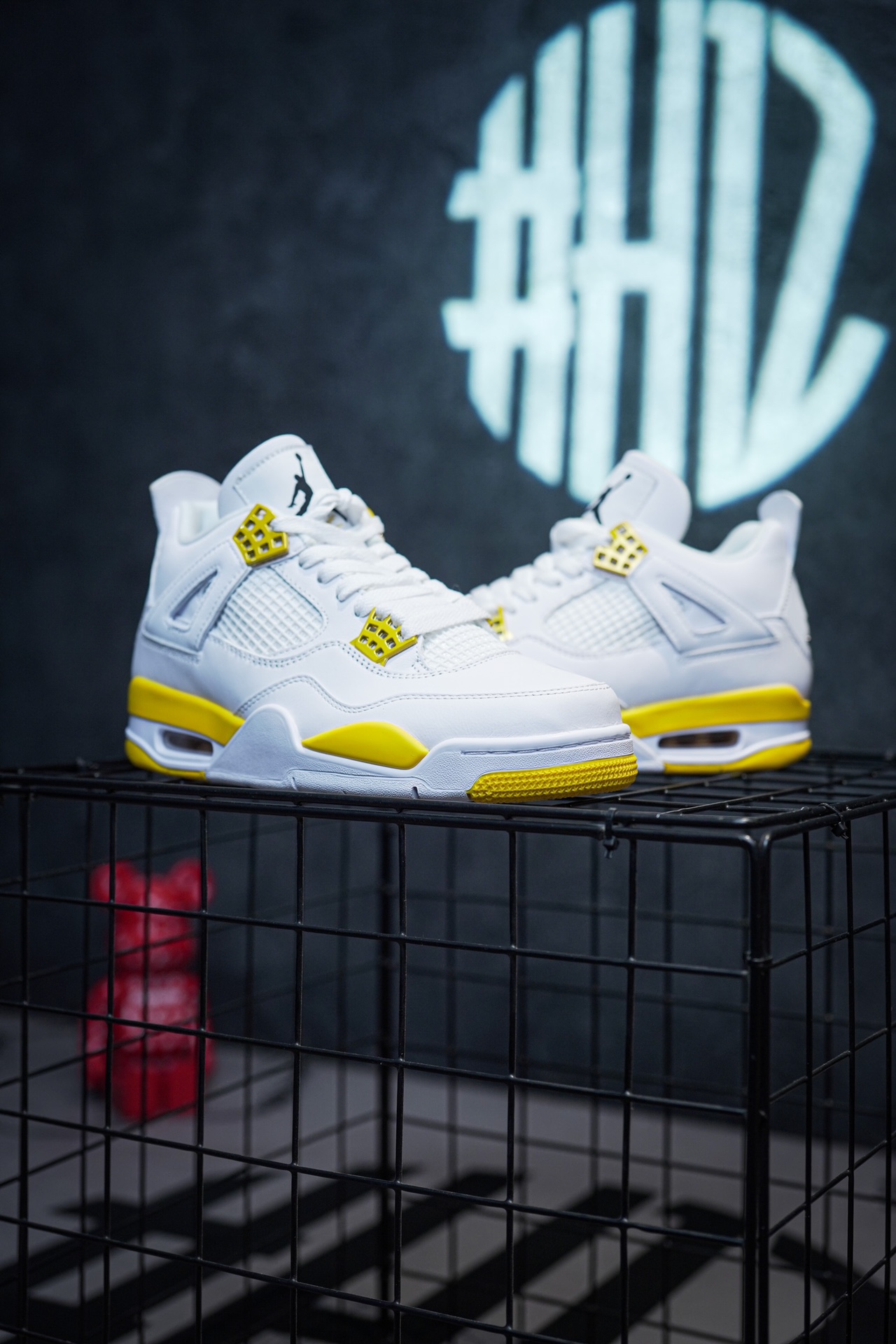 Air Jordan 4 Platinum Yellow