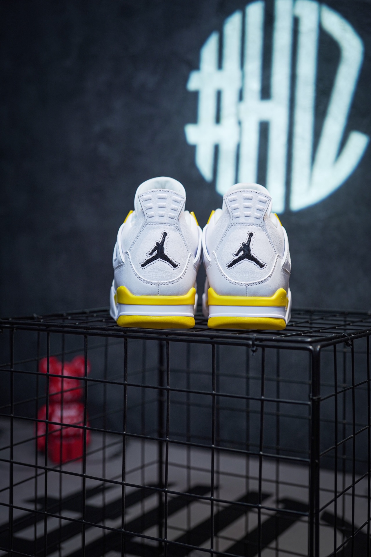 Air Jordan 4 Platinum Yellow