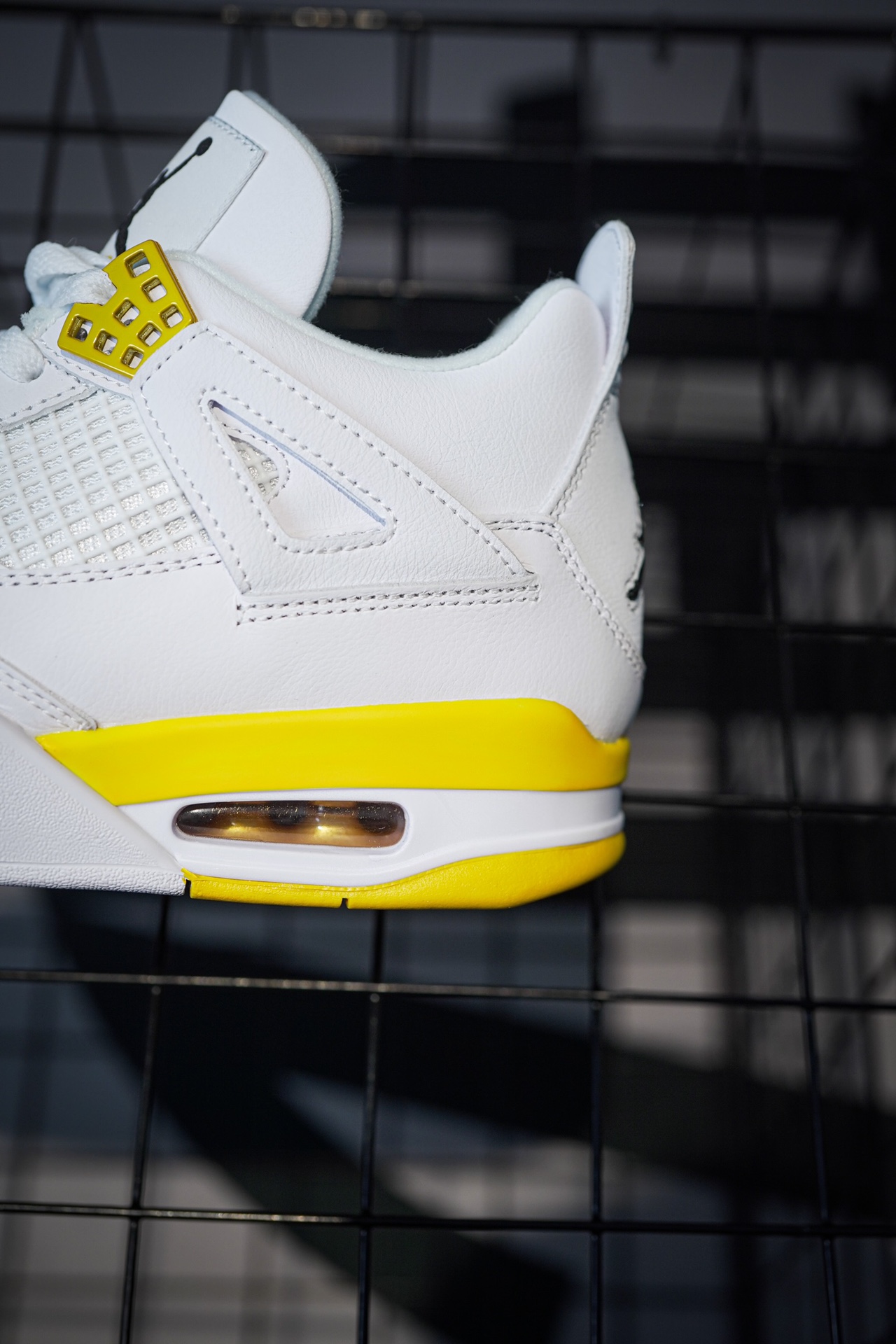 Air Jordan 4 Platinum Yellow