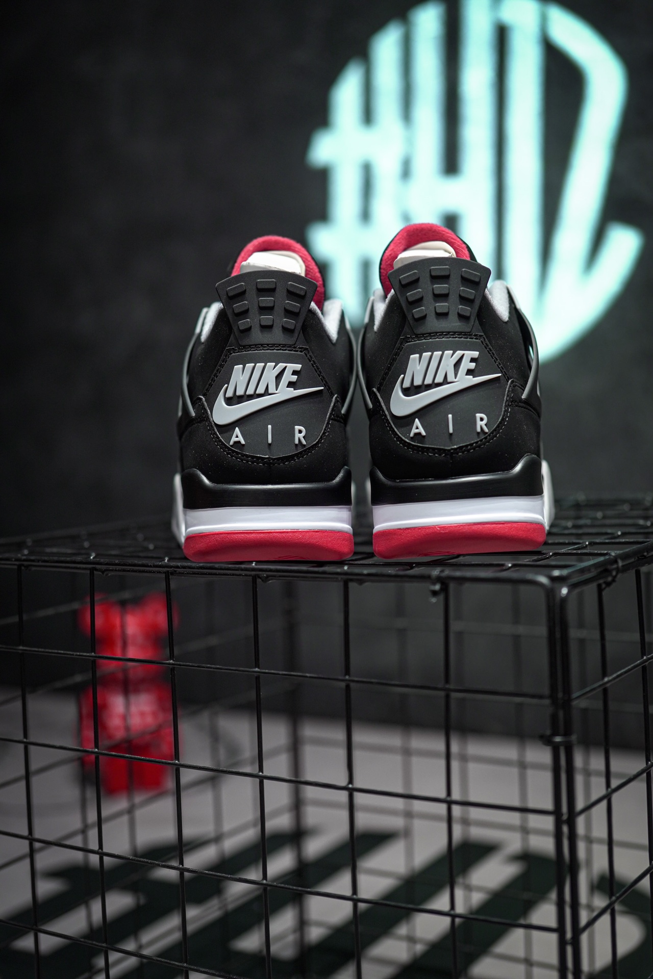 Air Jordan 4 Retro Bred Black and Red Bulls