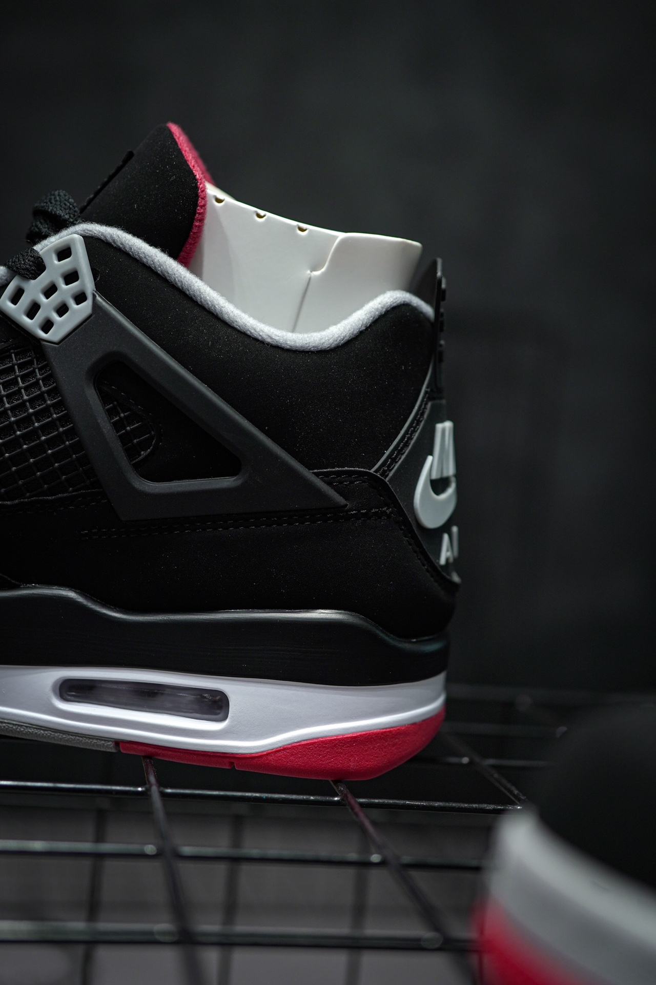 Air Jordan 4 Retro Bred Black and Red Bulls