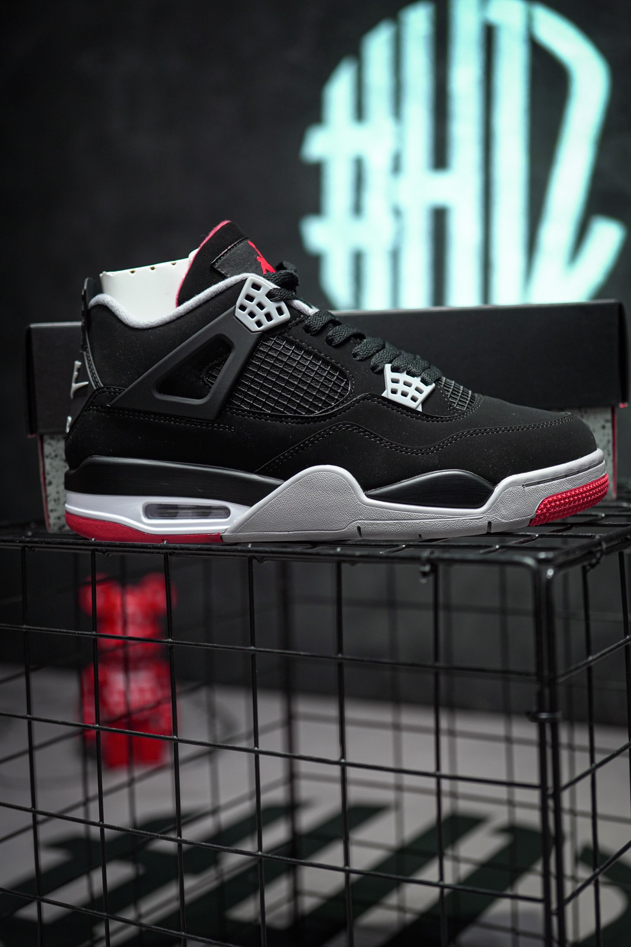 Air Jordan 4 Retro Bred Black and Red Bulls