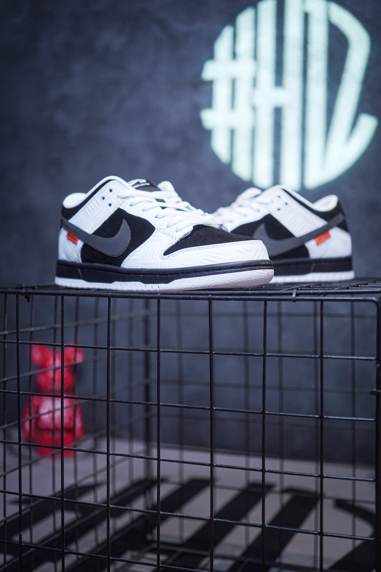 Nike SB Dunk Low TIGHTBOOTH Black and White