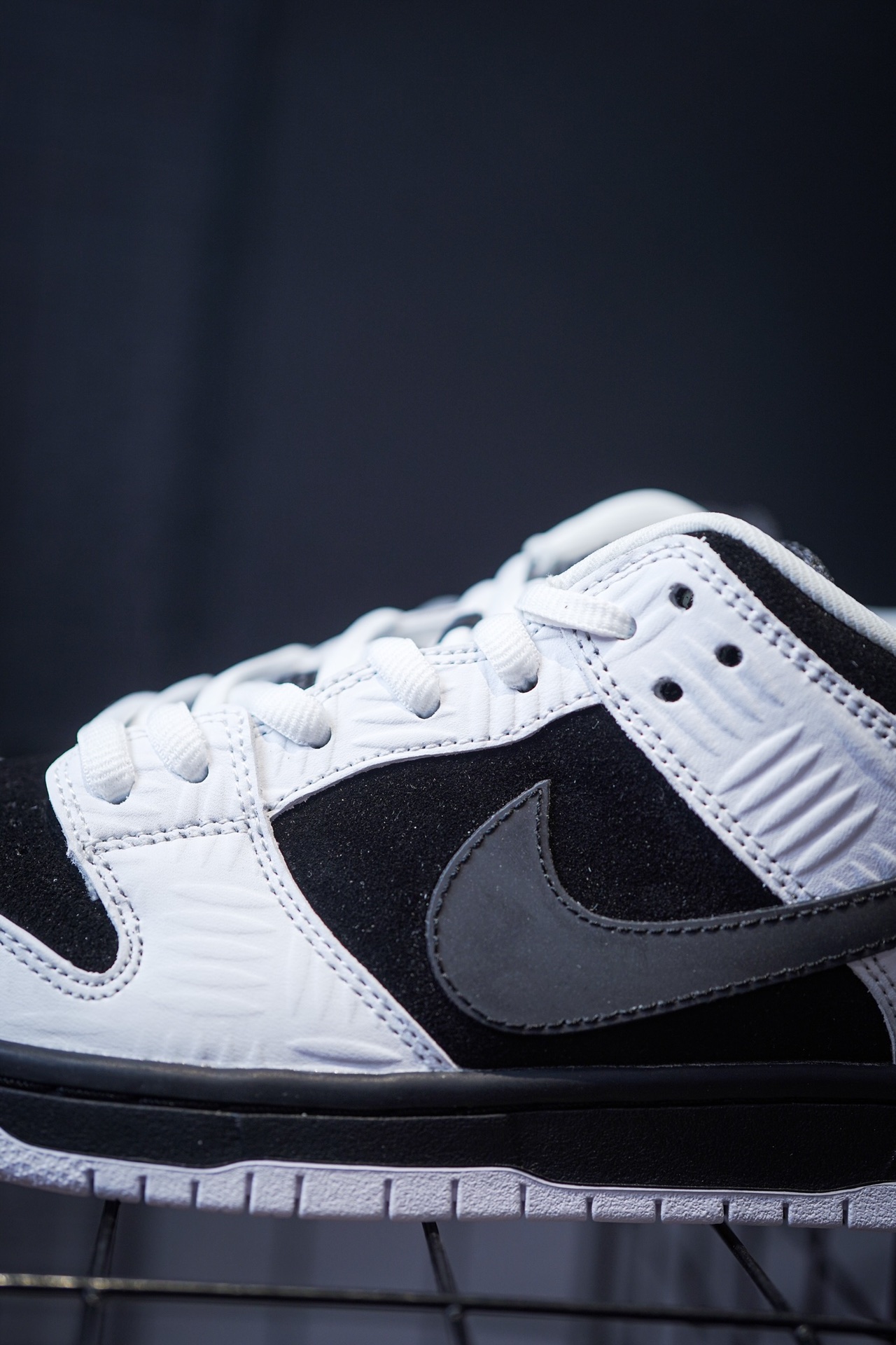 Nike SB Dunk Low TIGHTBOOTH Black and White