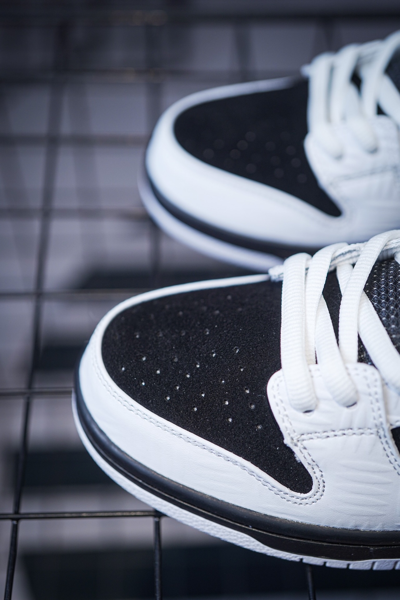 Nike SB Dunk Low TIGHTBOOTH Black and White
