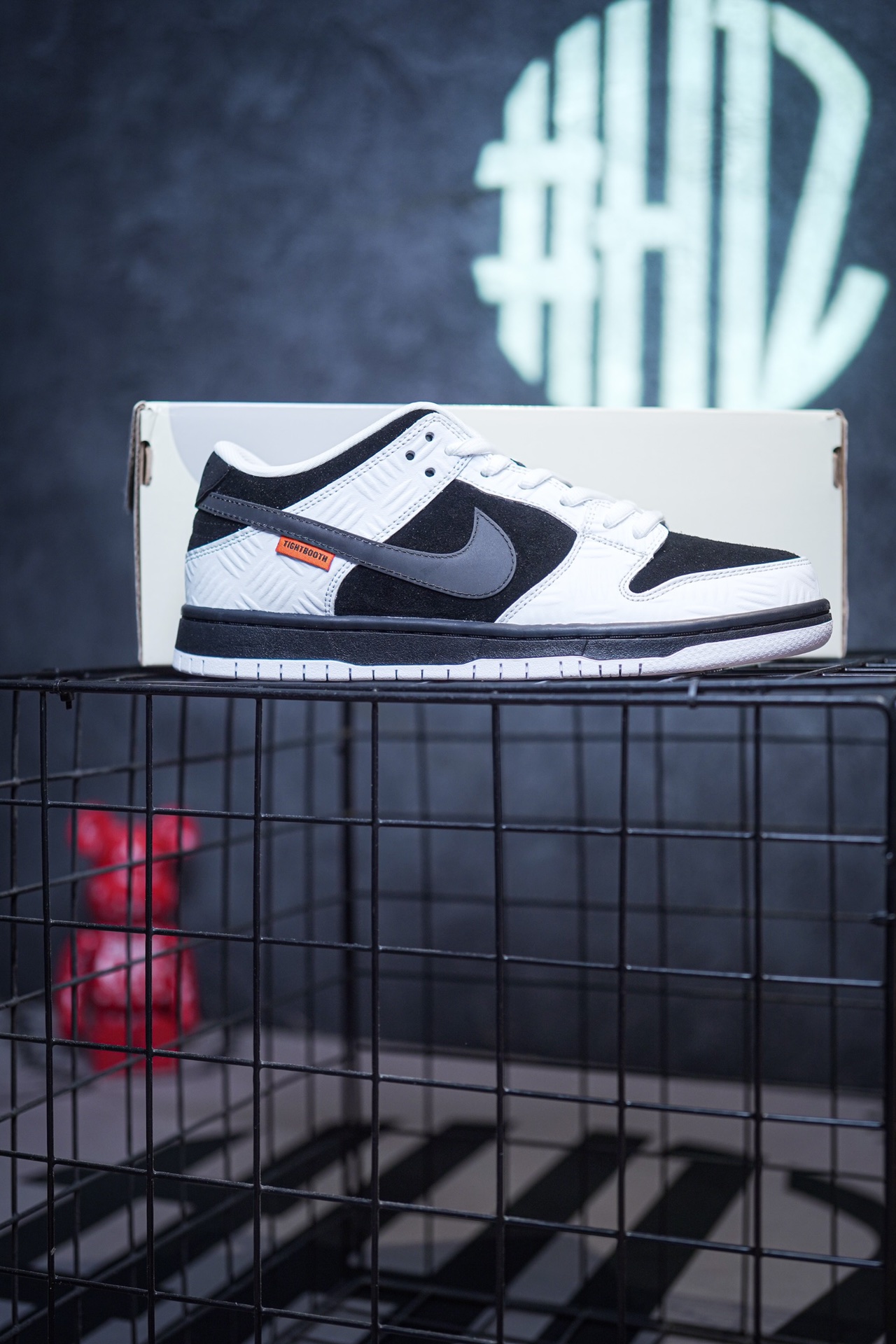 Nike SB Dunk Low TIGHTBOOTH Black and White
