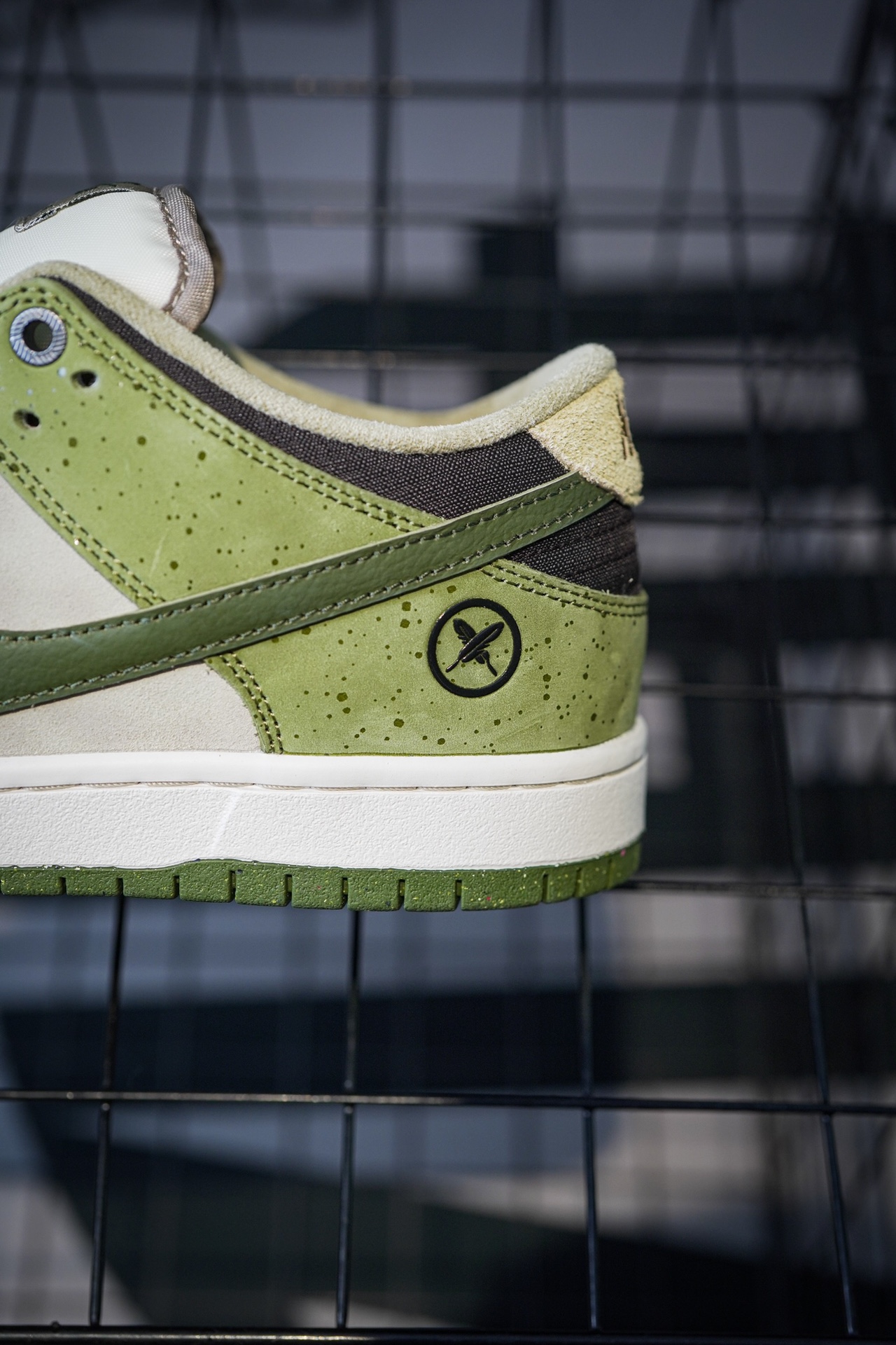 Yuto Horigome x NIKE SB Dunk Low "Asparagus"