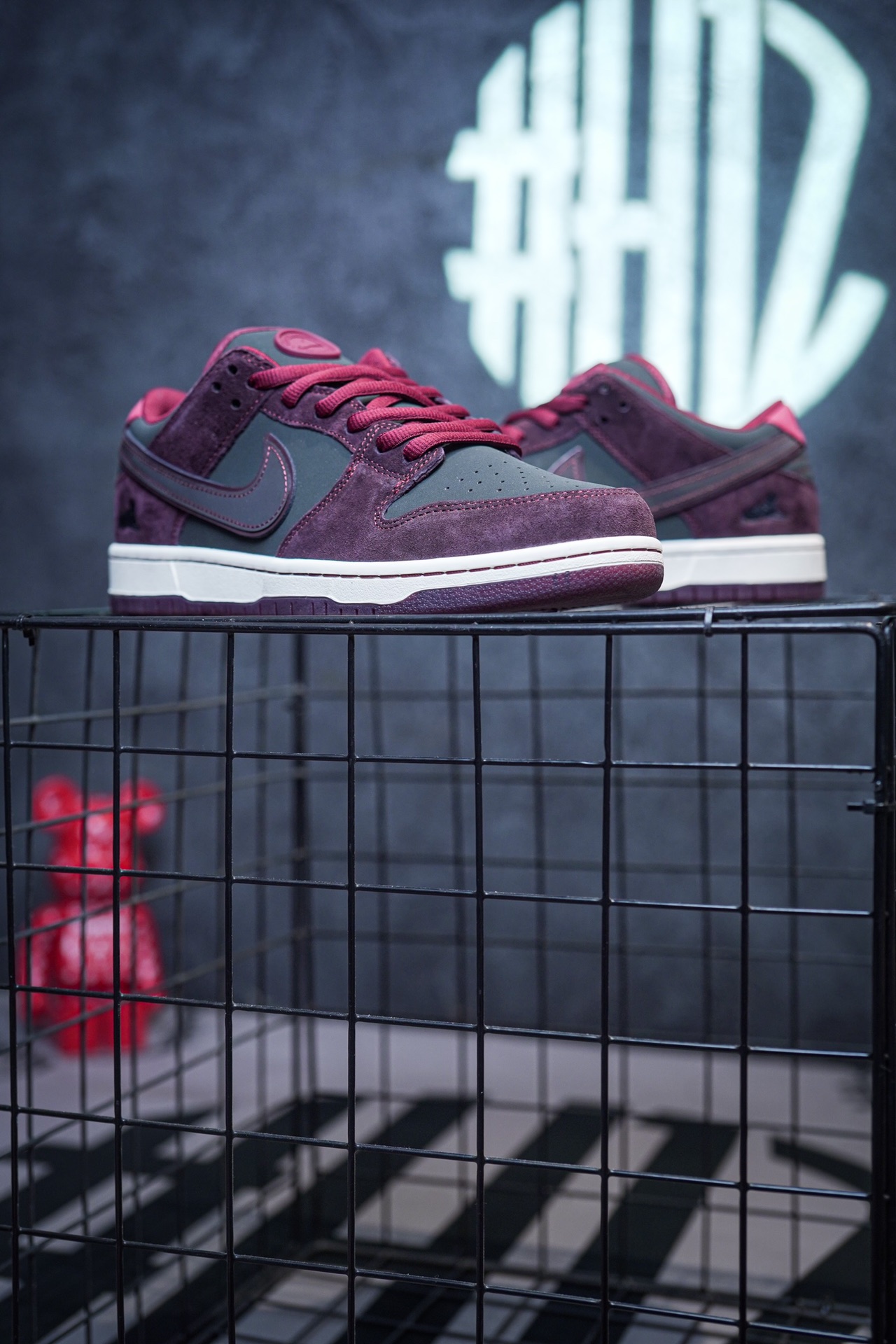 RIOT Skateshop x NIKE SB Dunk Low