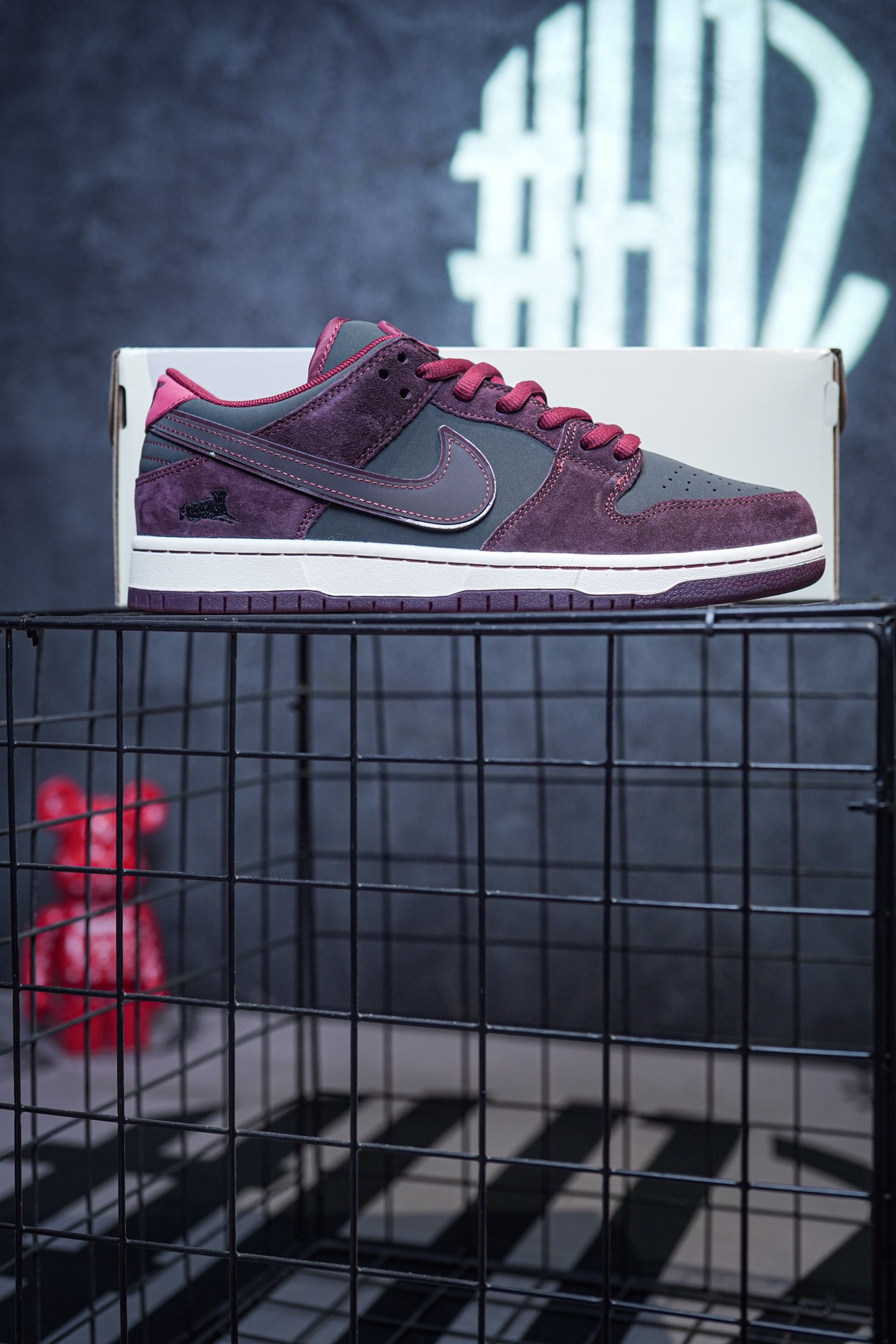 RIOT Skateshop x NIKE SB Dunk Low
