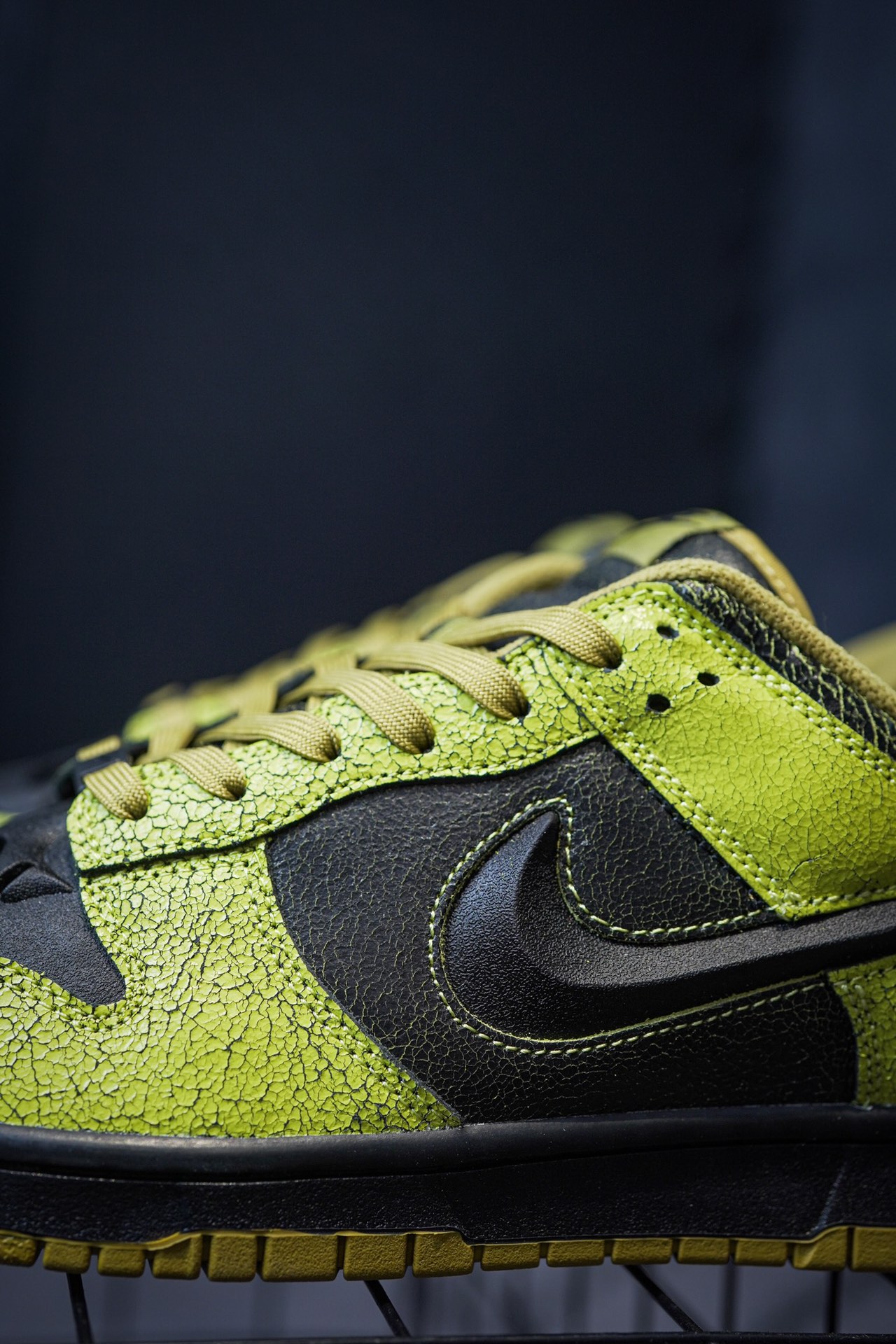 NIKE Dunk Low "Halloween"