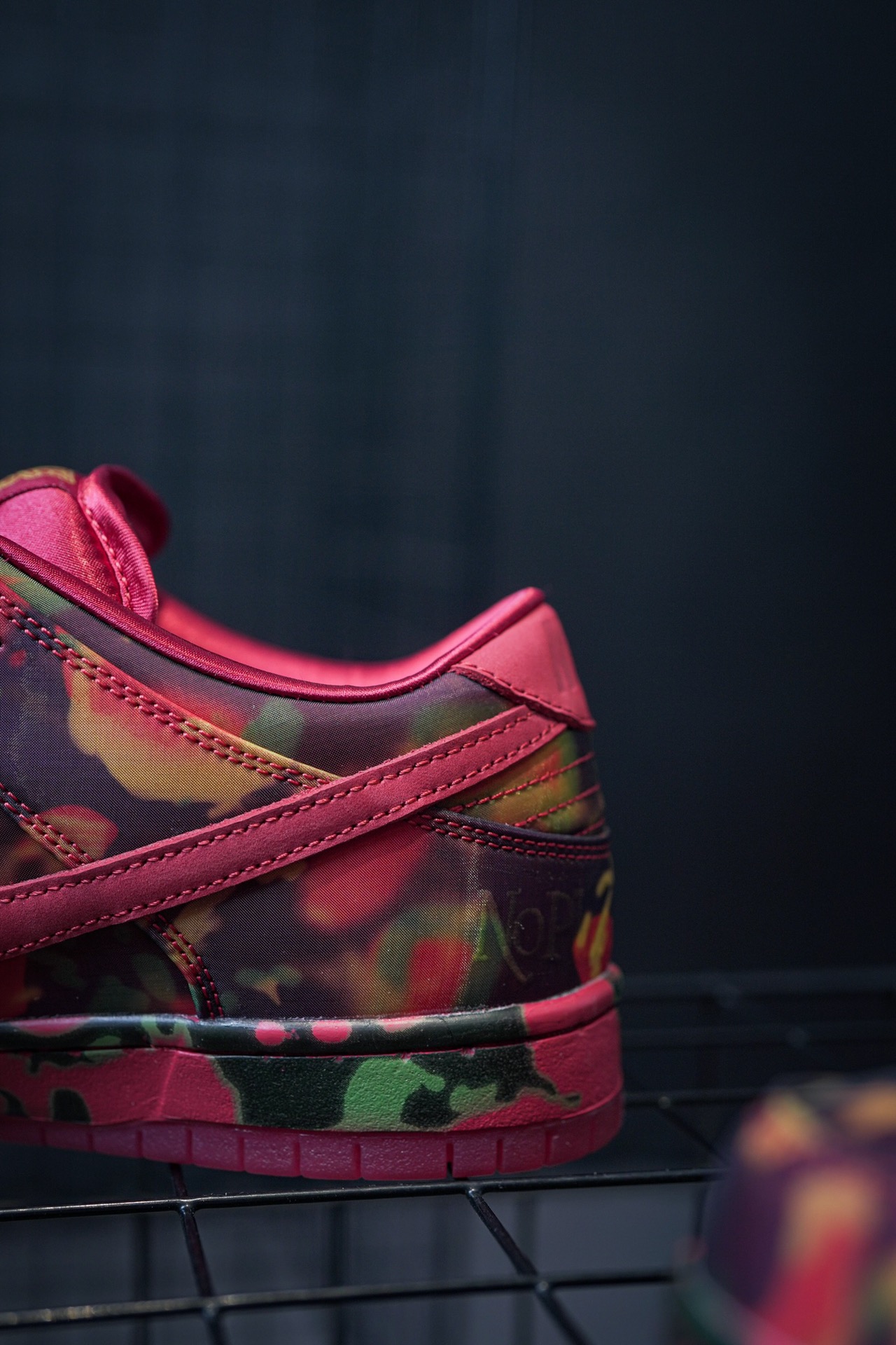 The Wizard of Oz x NIKE SB Dunk Low "Ruby Slipper"