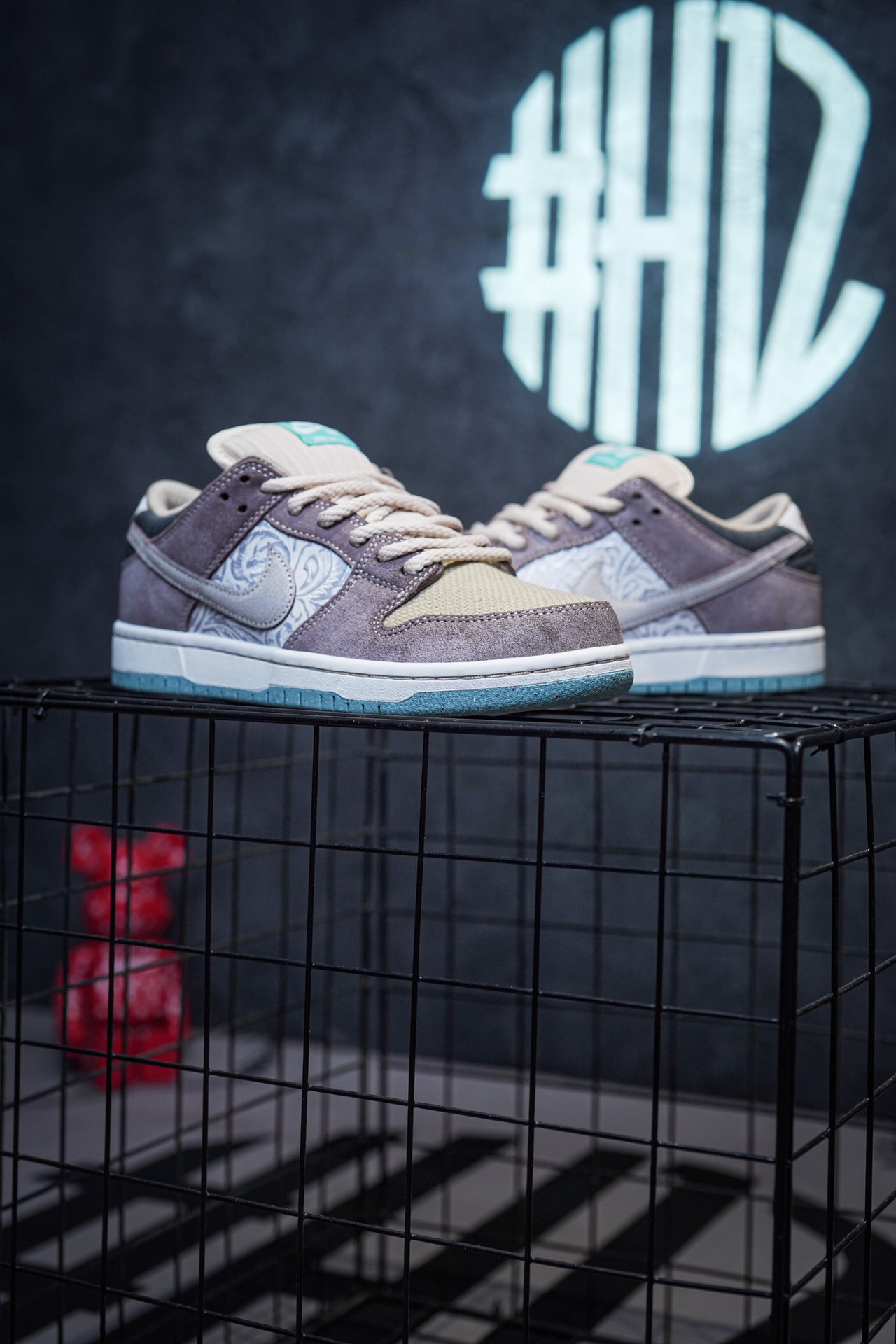 Nike SB Dunk Low Pro Big Money Savings