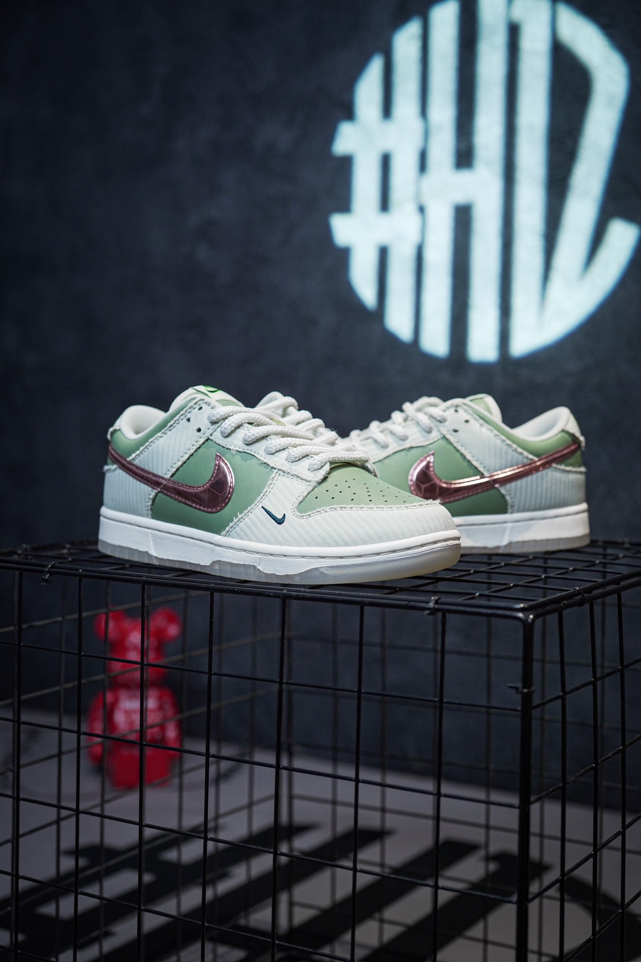 Nike Dunk Low Retro PRM Kyler Murray Be 1 of One