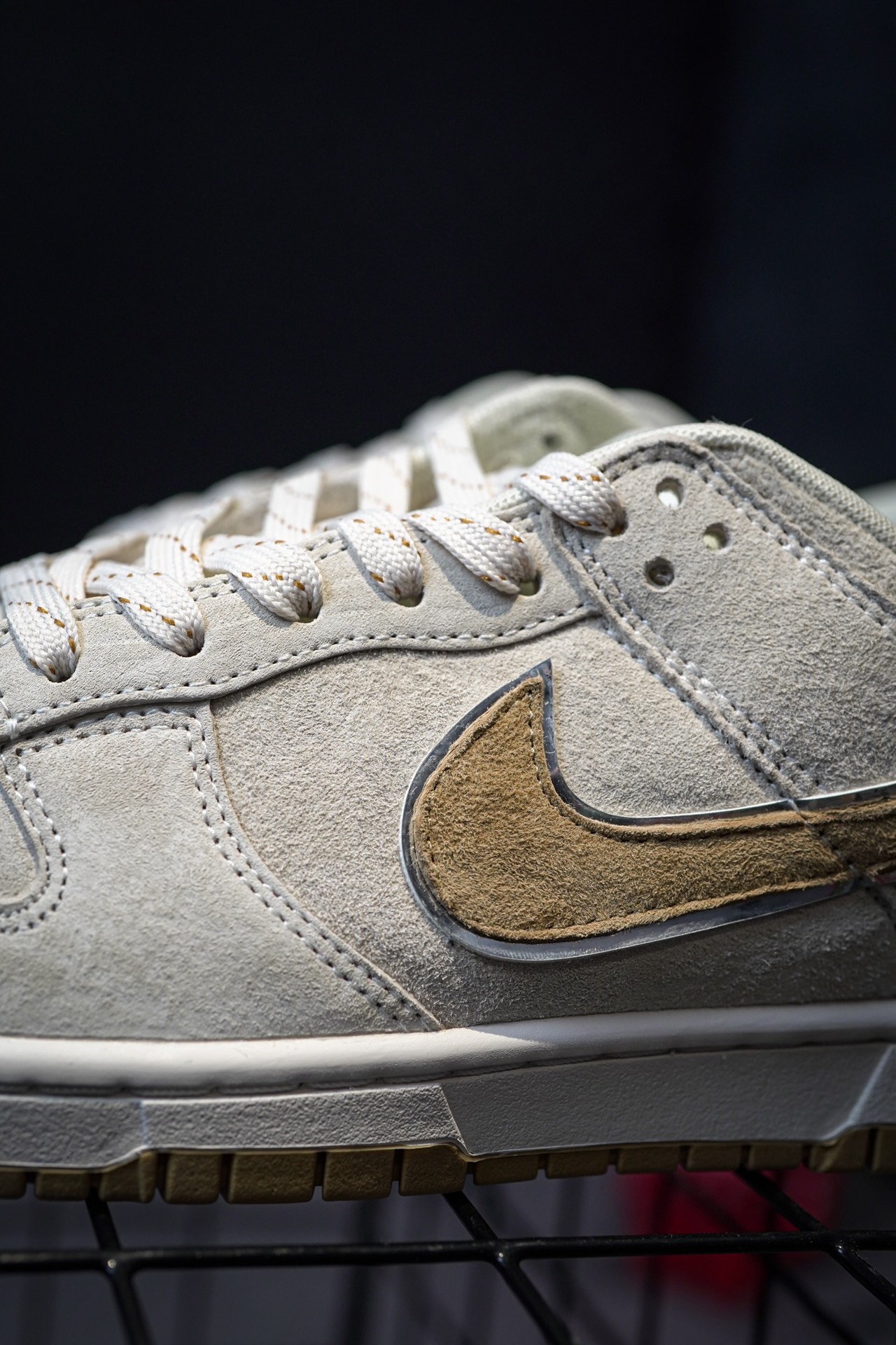Otomo Katsuhiro x NIKE Dunk Low Beige