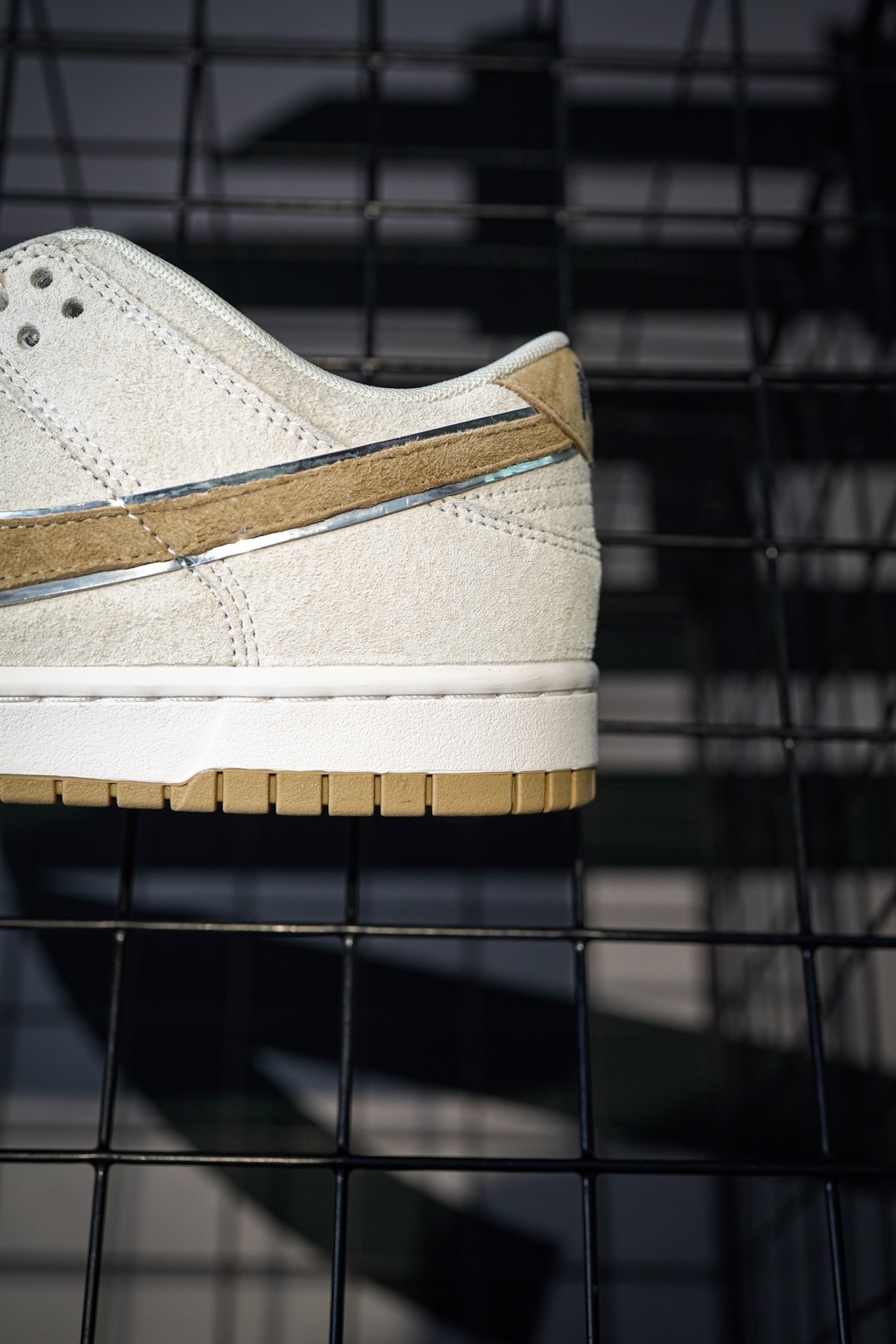 Otomo Katsuhiro x NIKE Dunk Low Beige