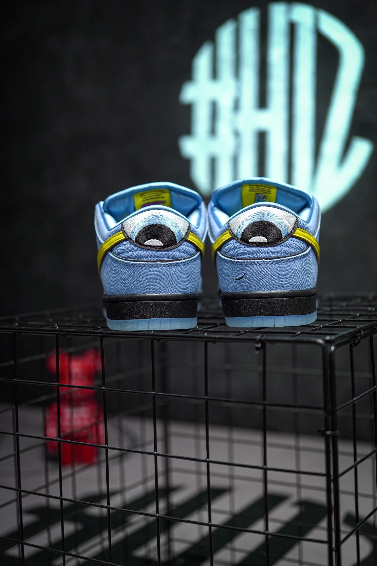 The Powerpuff Girls x NIKE SB Dunk Low