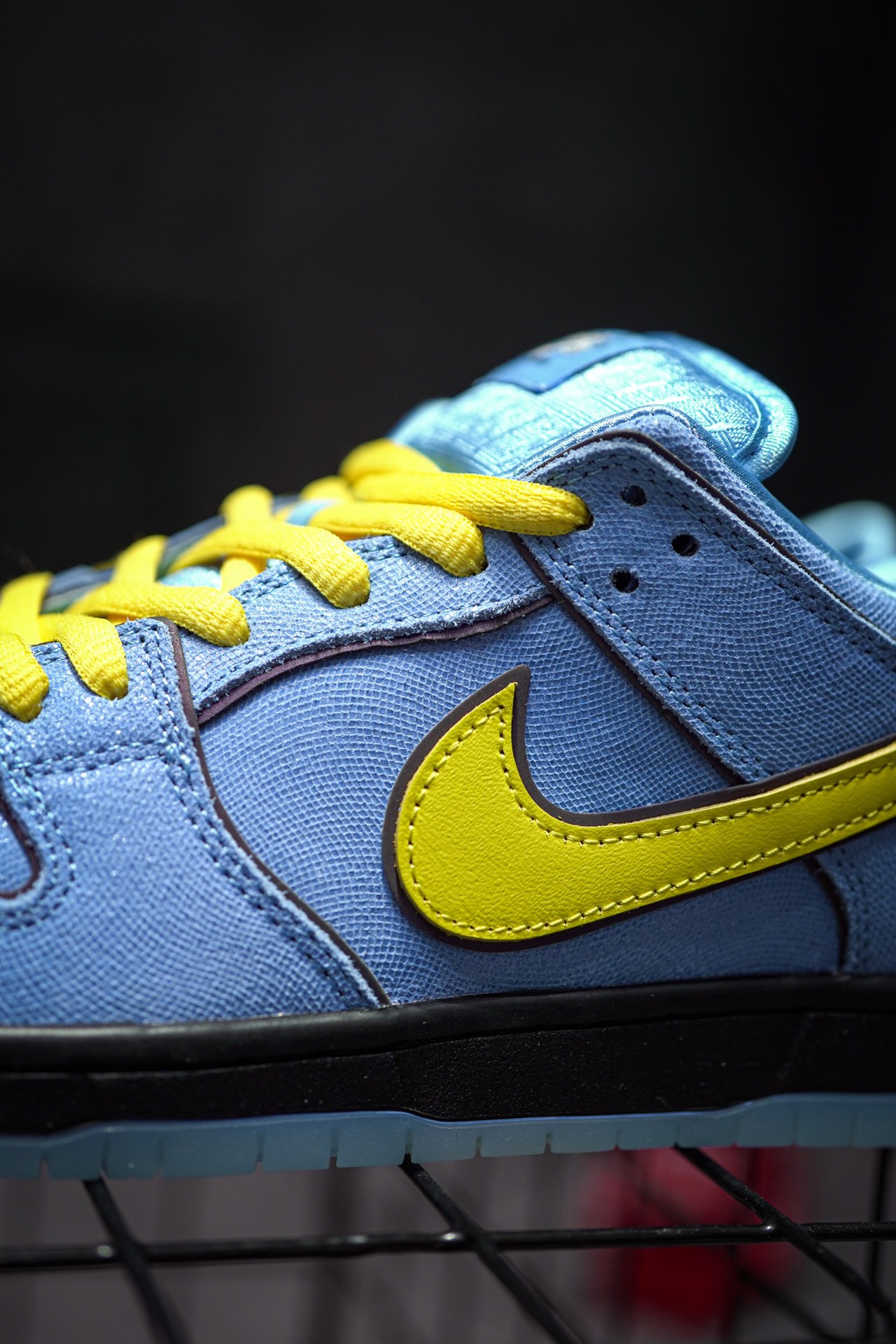 The Powerpuff Girls x NIKE SB Dunk Low