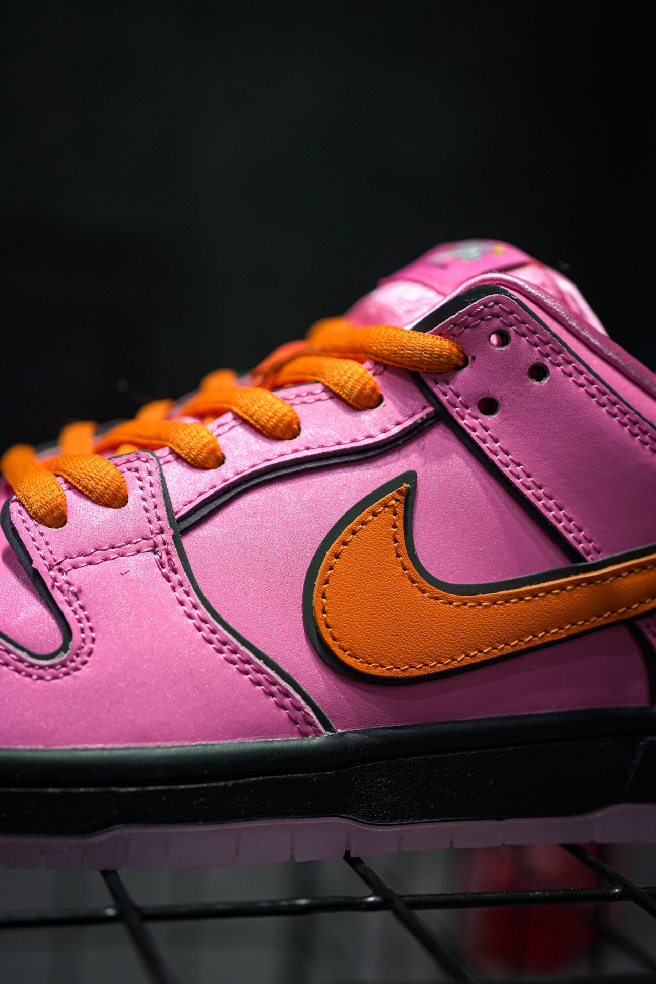 The Powerpuff Girls x NIKE SB Dunk Low