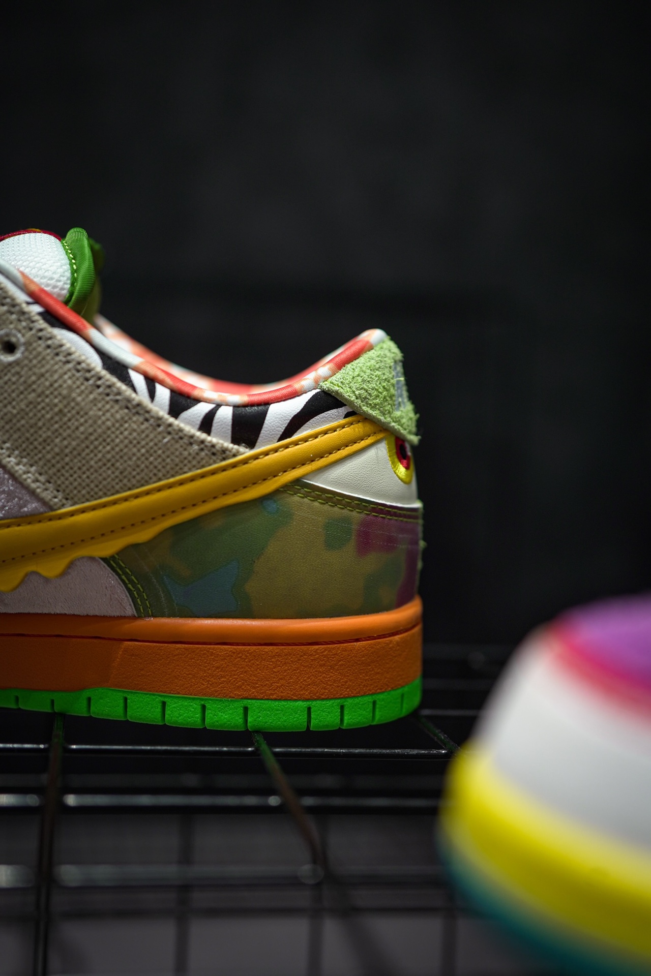 NIKE SB Dunk Low "What The paul"