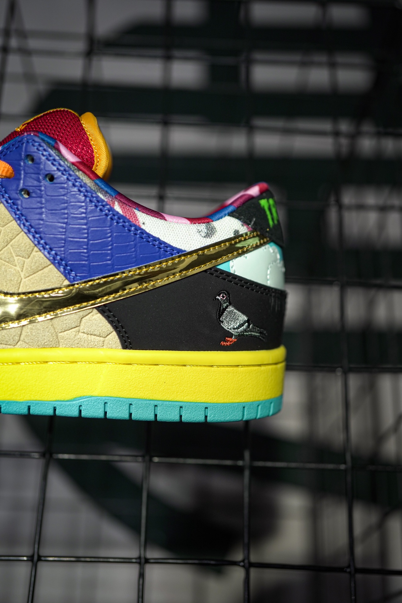 NIKE SB Dunk Low "What The paul"