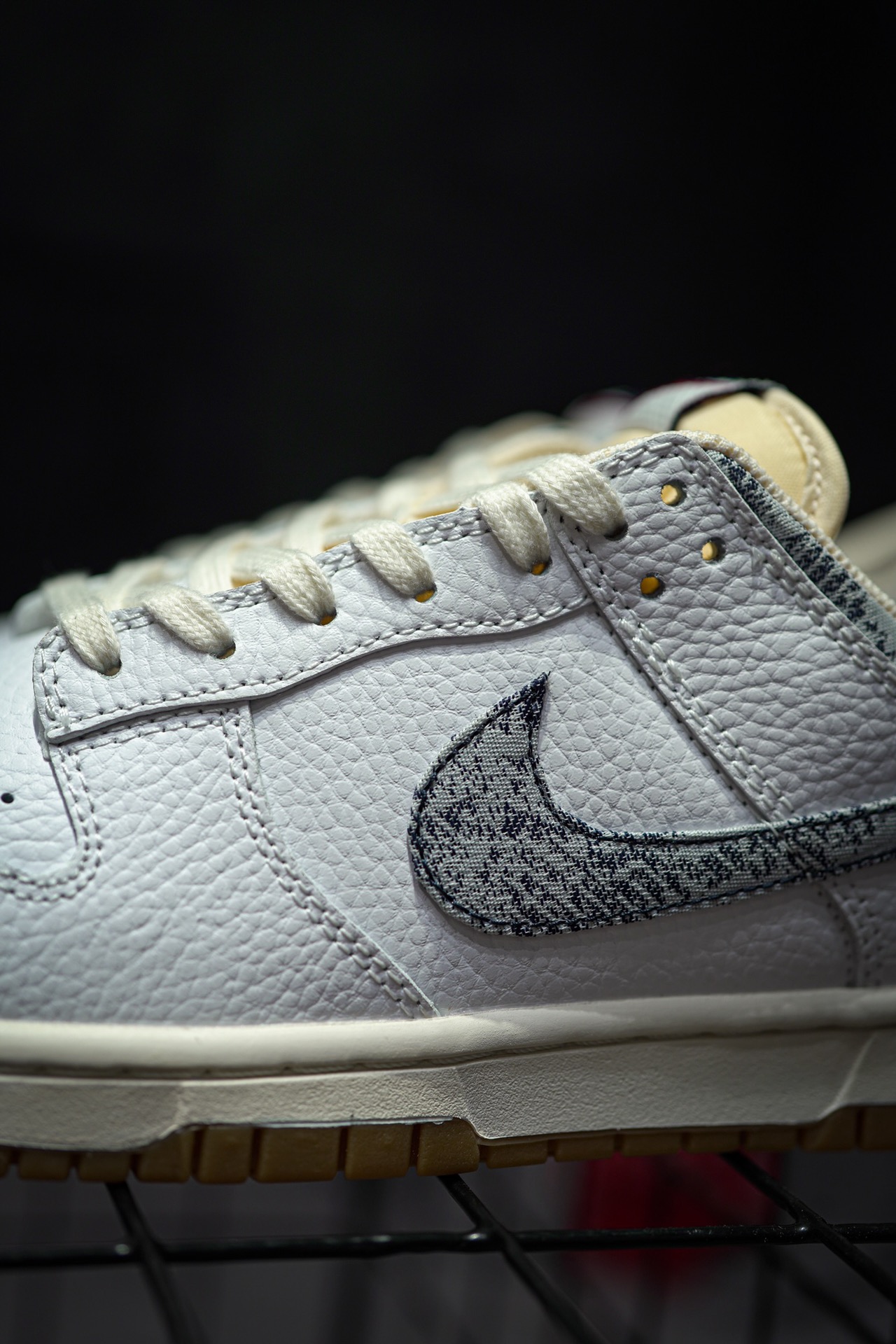 NIKE Dunk Low "Washed Denim"