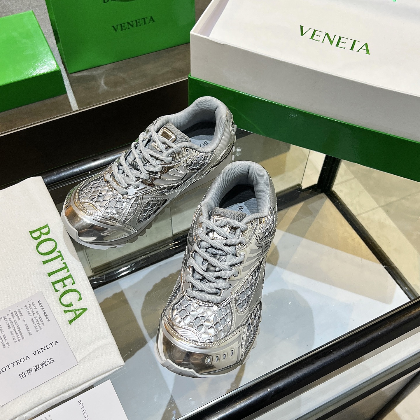Bottega Veneta 12 colors
