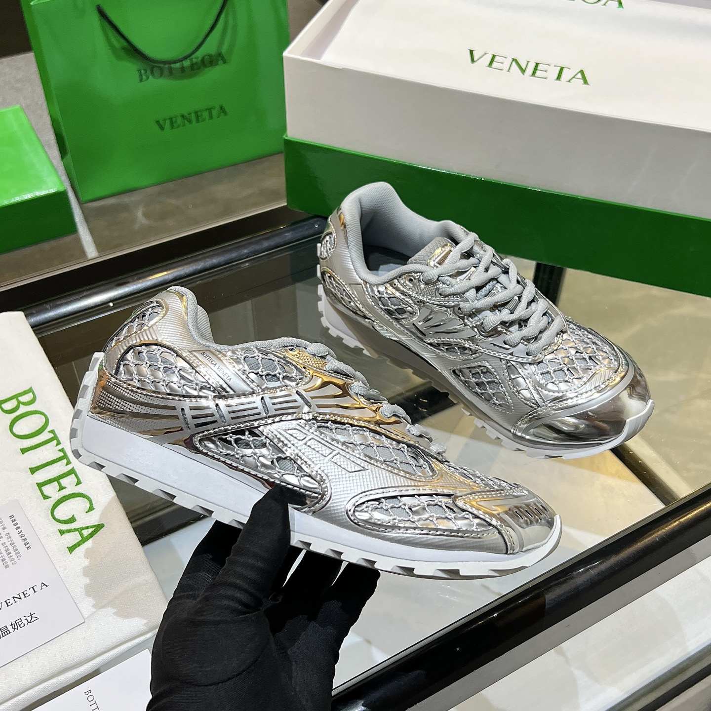 Bottega Veneta 12 colors