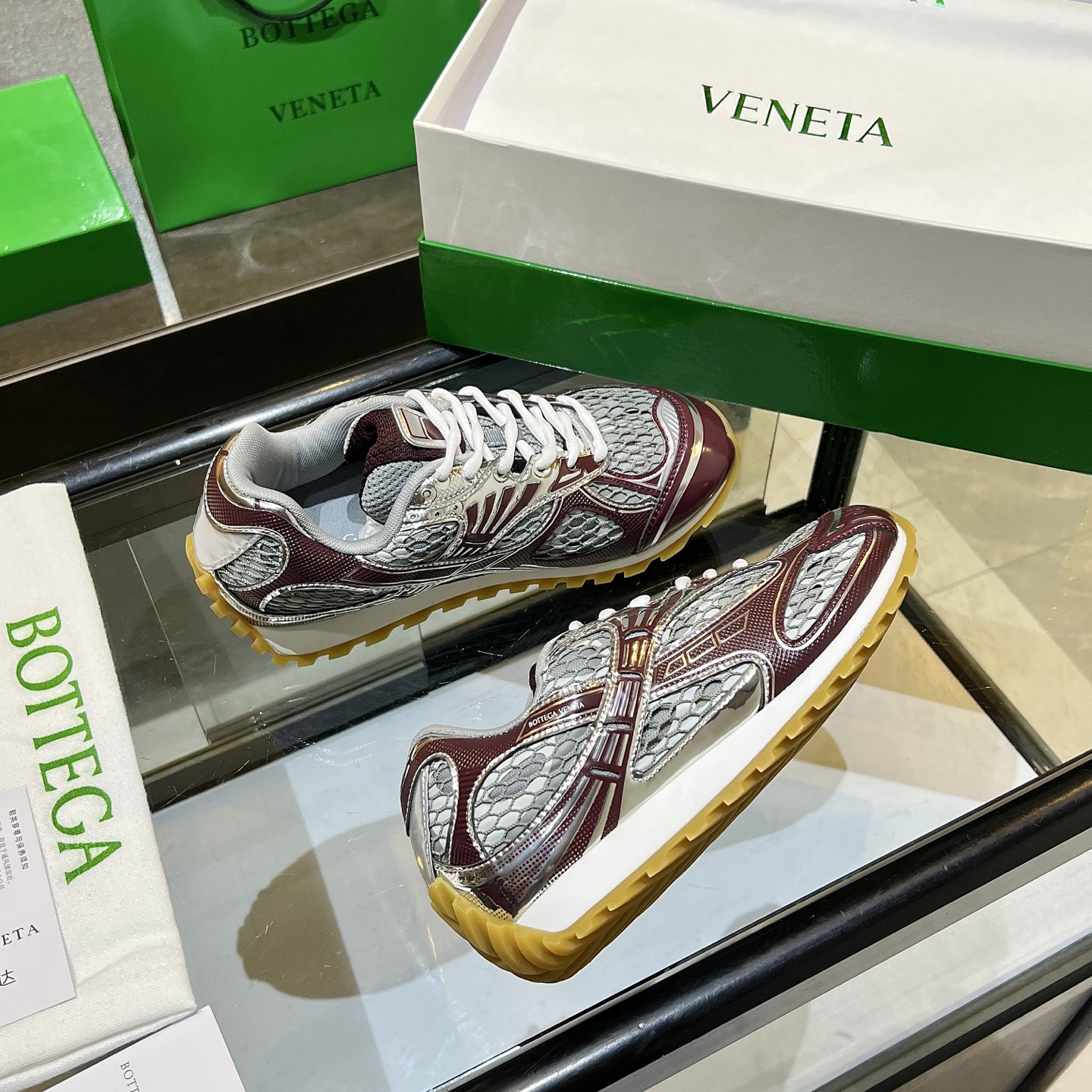 Bottega Veneta 12 colors