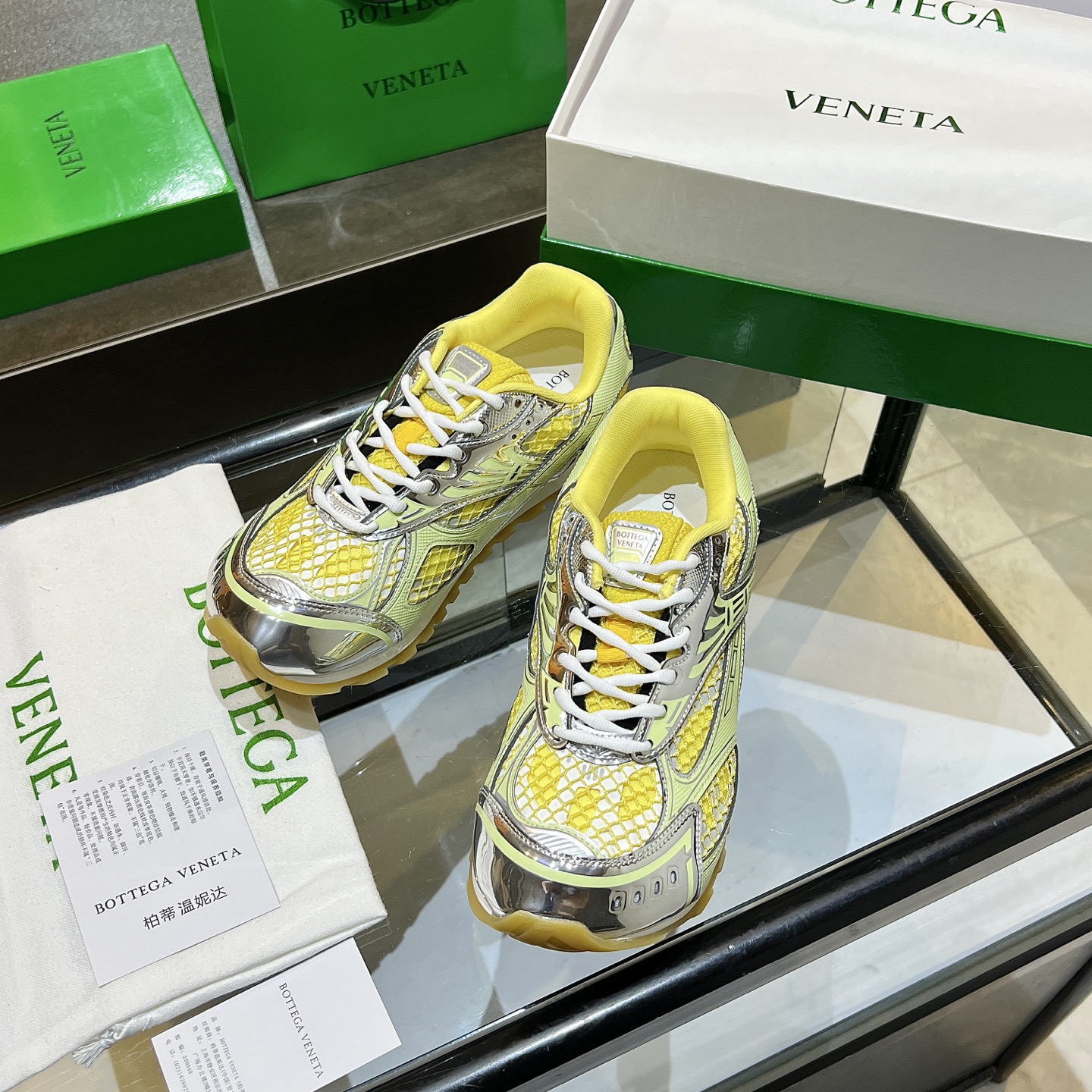Bottega Veneta 12 colors