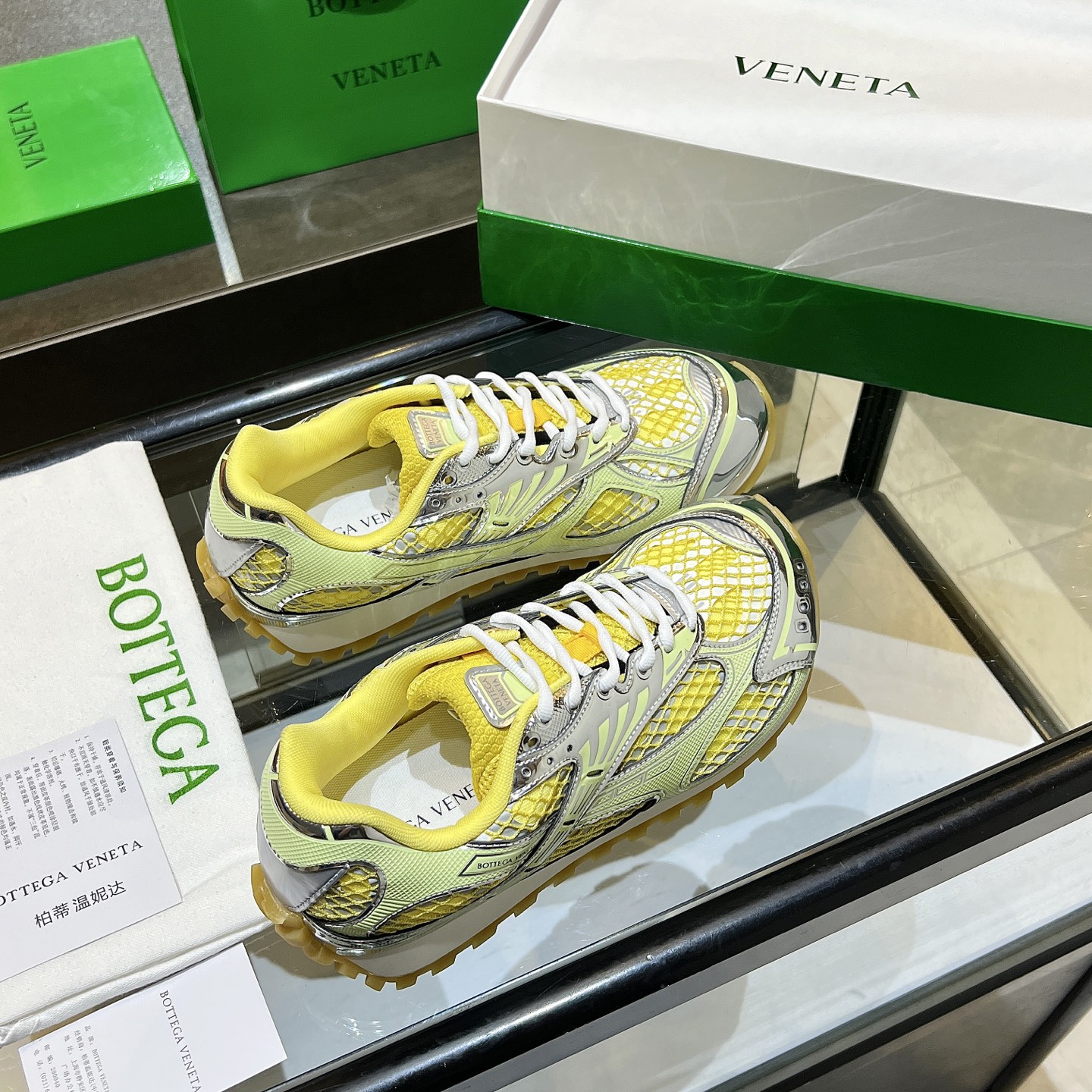 Bottega Veneta 12 colors