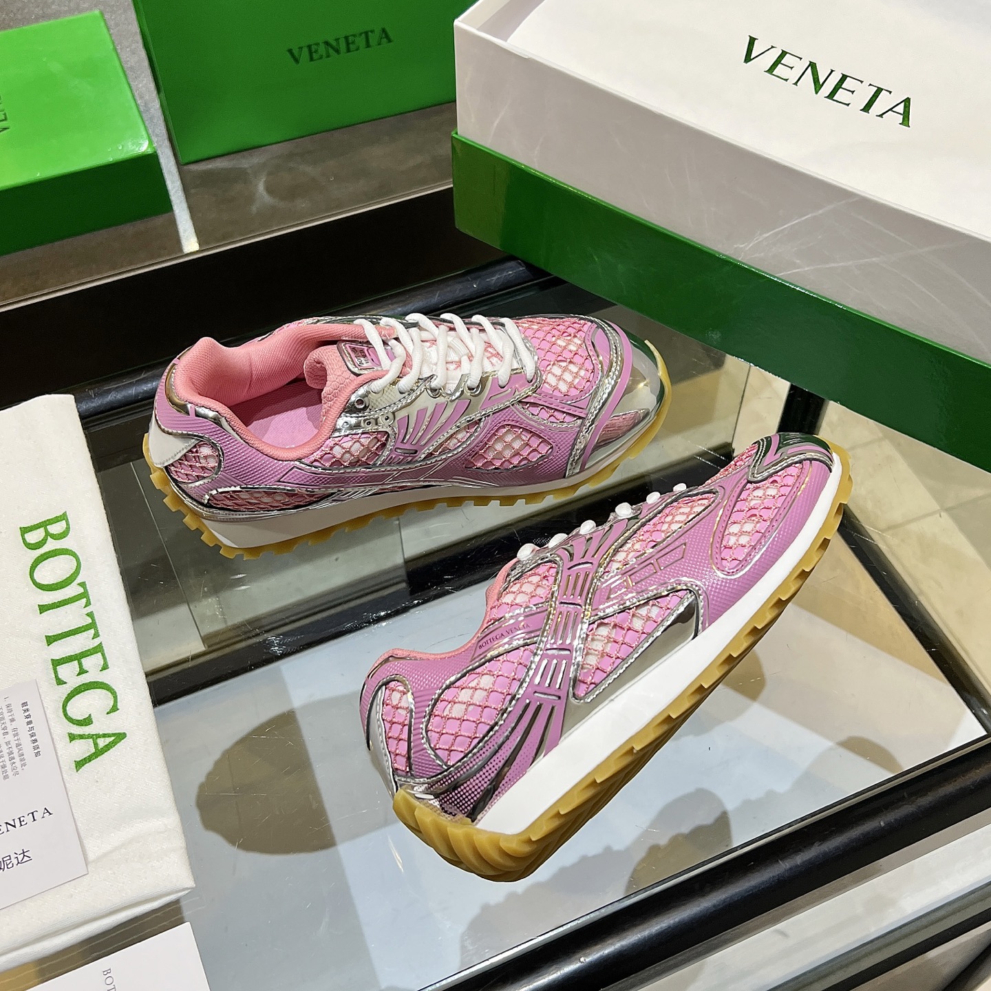 Bottega Veneta 12 colors