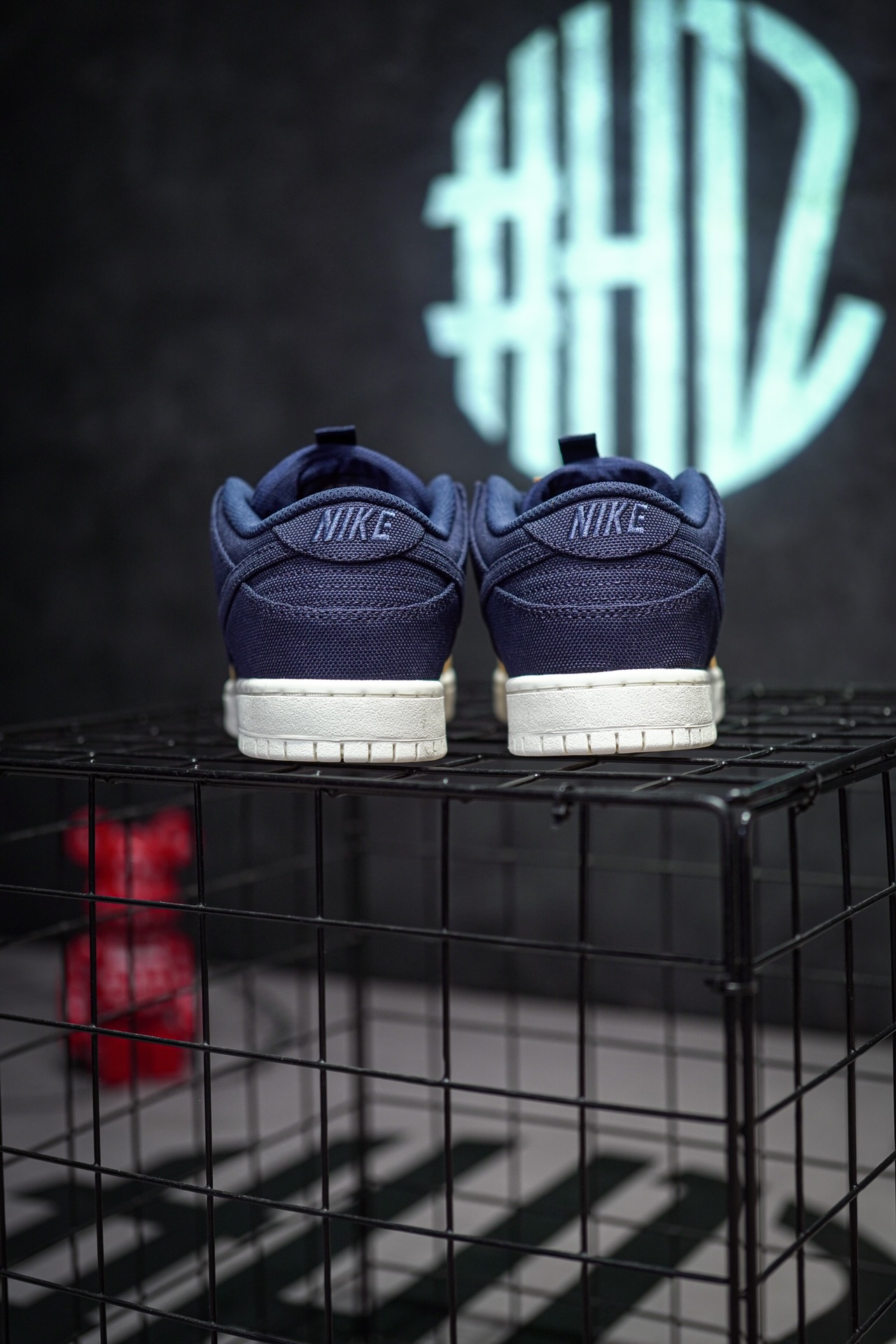 Nike SB Dunk Low Pro PRM 90s Backpack