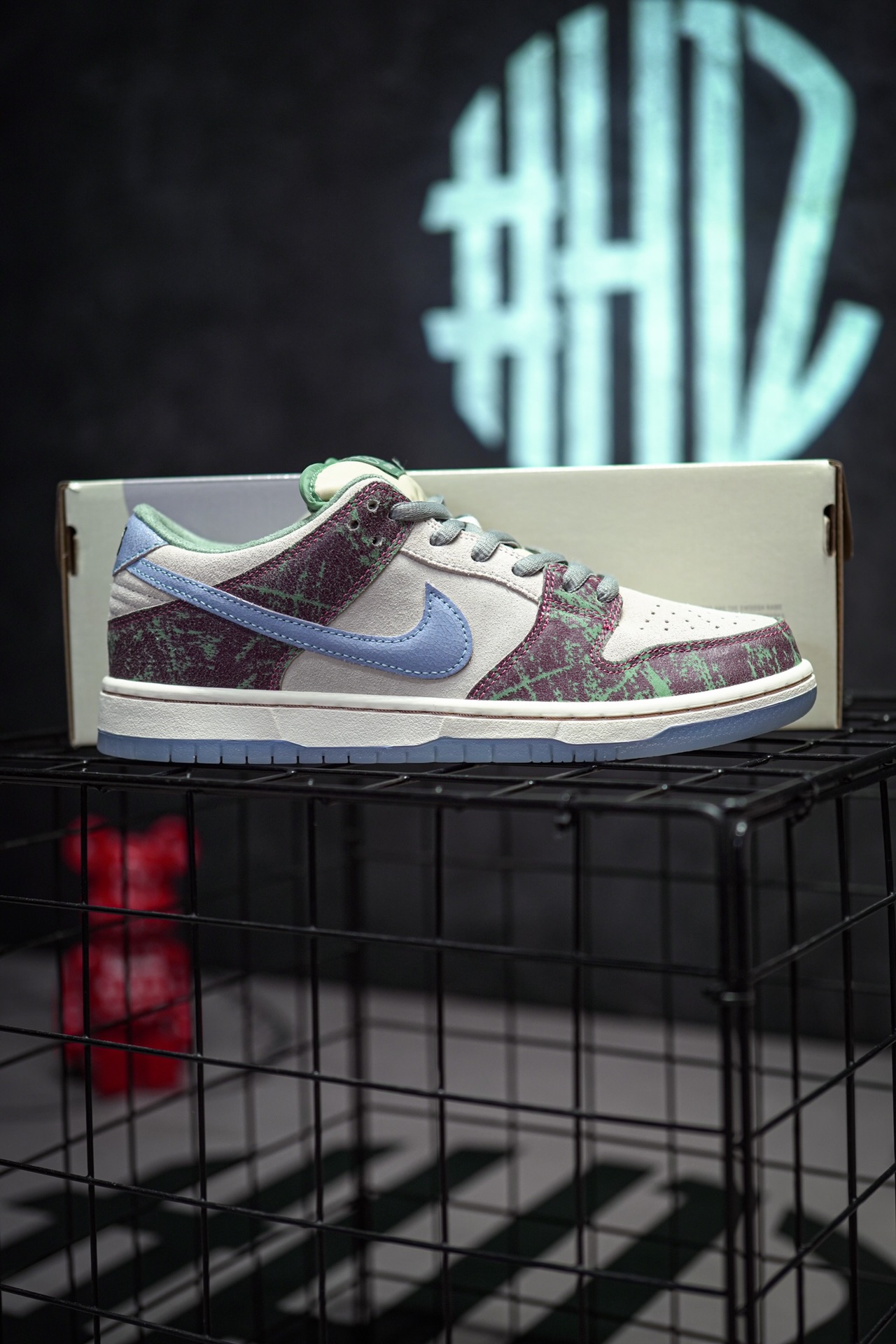 Nike SB Dunk Low Crenshaw Skate Club