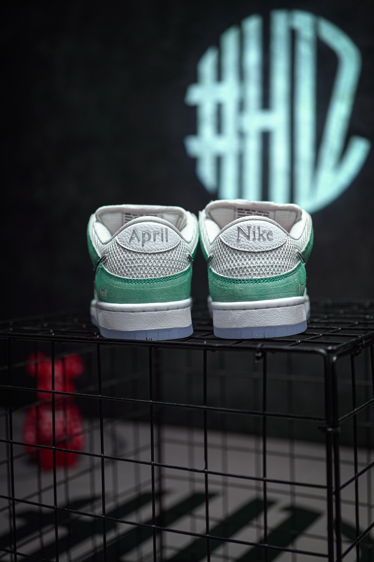 April Skateboards x NK SB Dunk Low