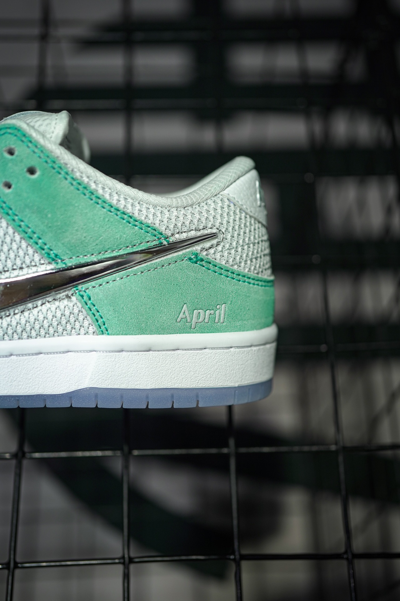 April Skateboards x NK SB Dunk Low