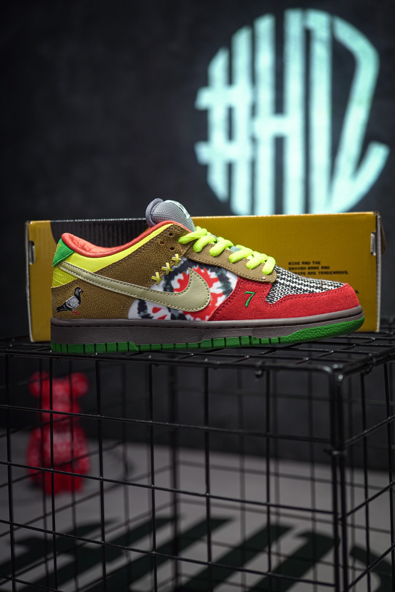 Nike SB Dunk Low What The Paul
