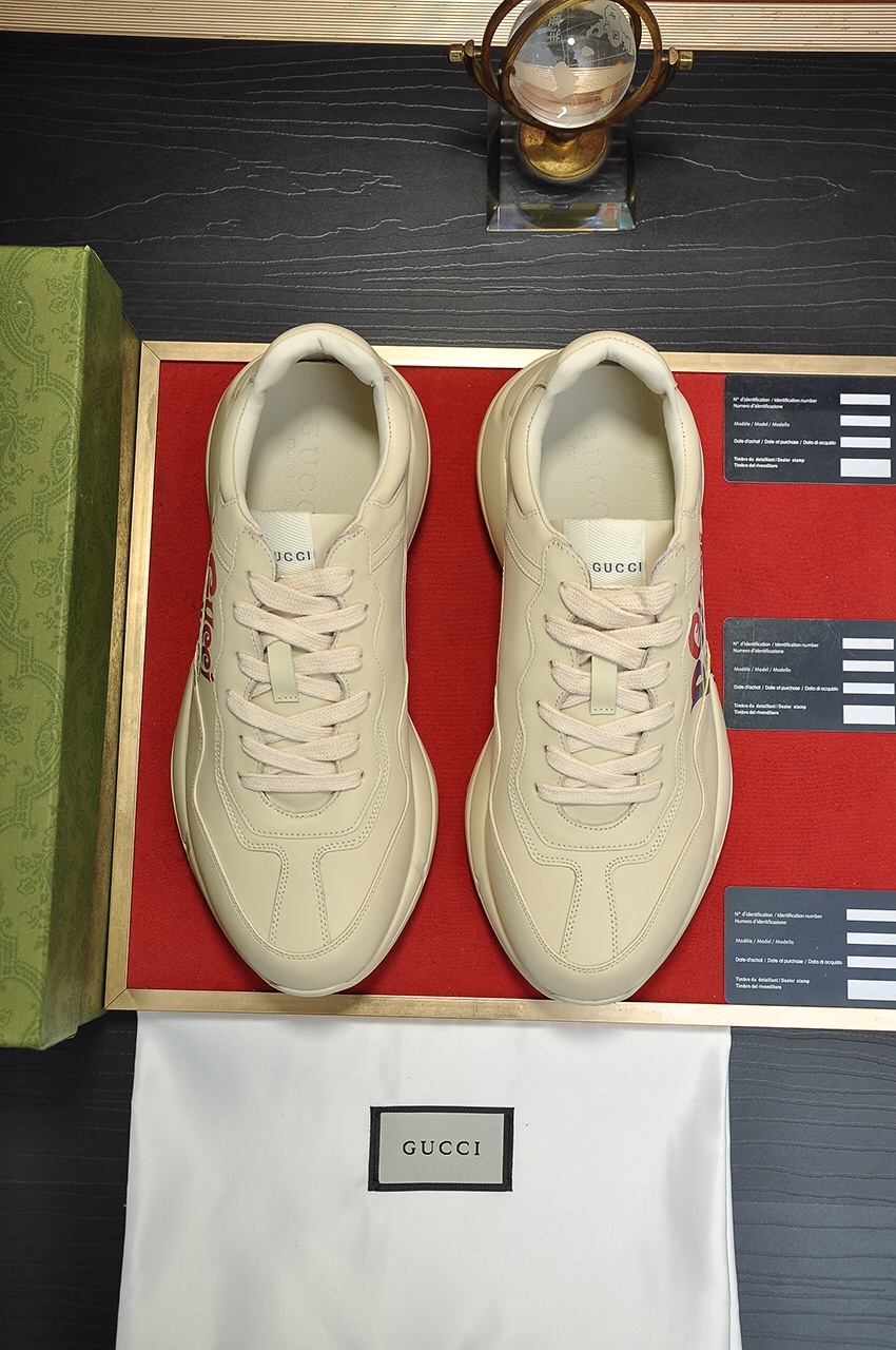 Gucci Couple Collection