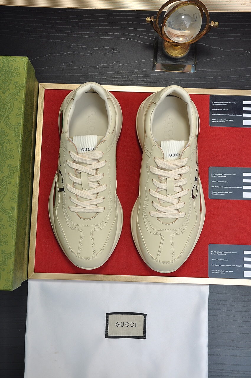 Gucci Couple Collection